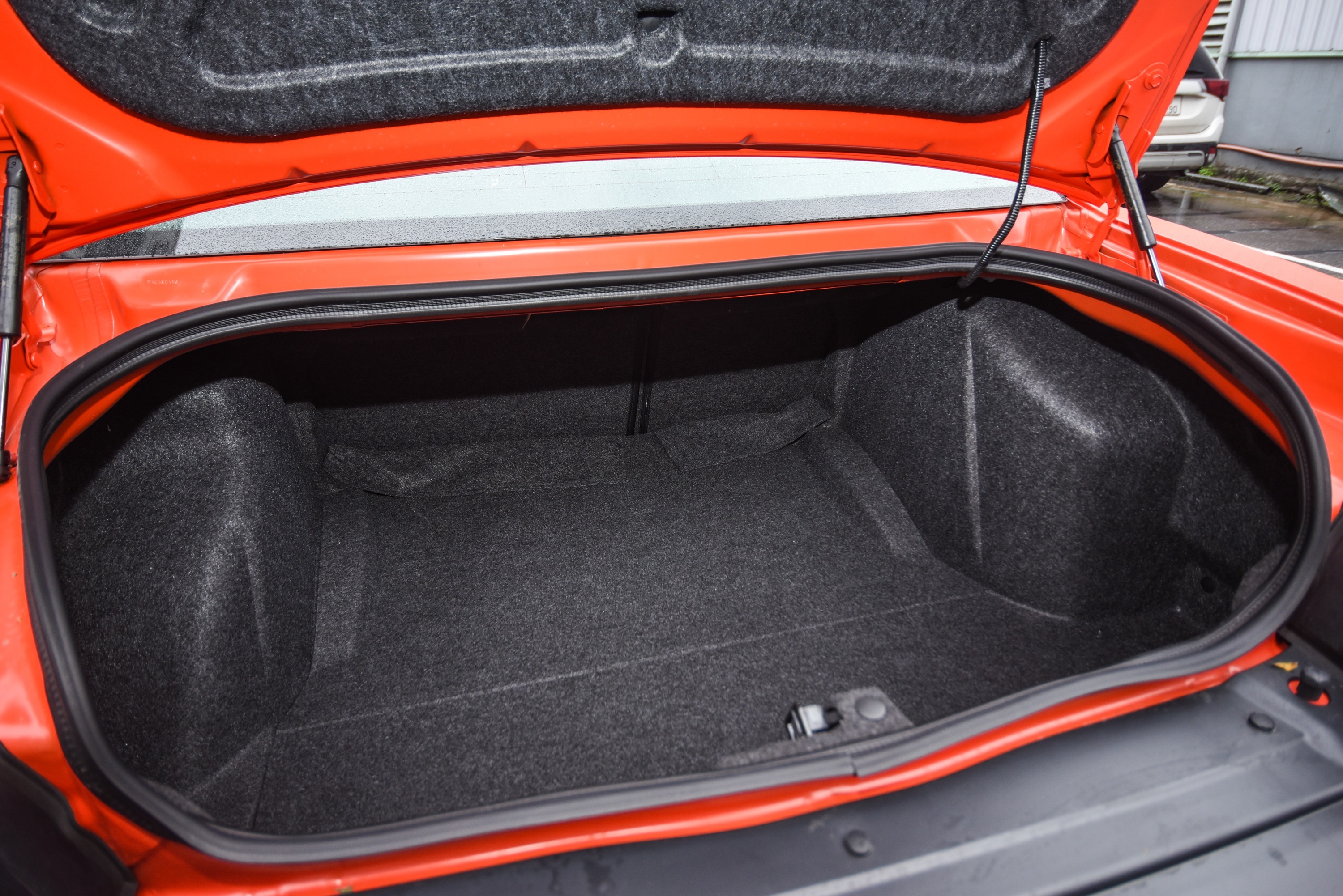 Dodge Challenger 2021 anh 13