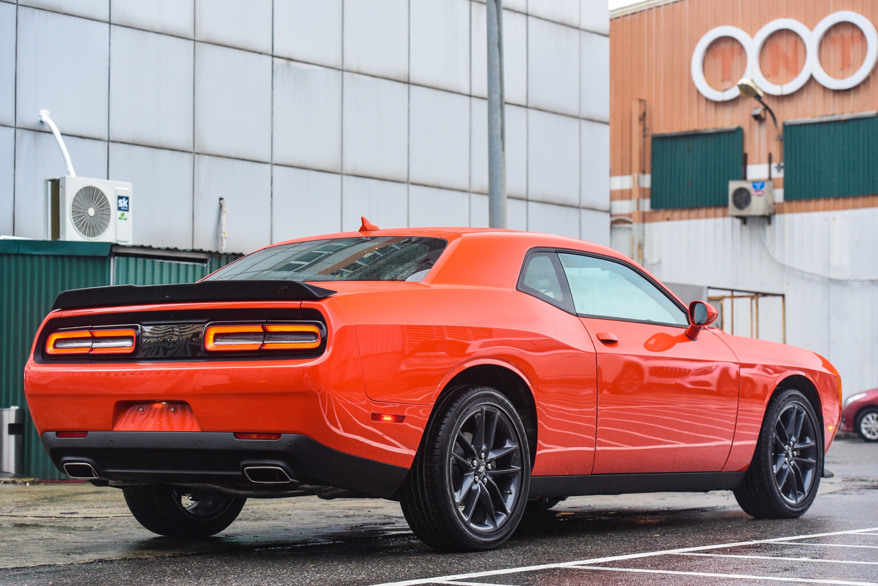 Dodge Challenger 2021 anh 3