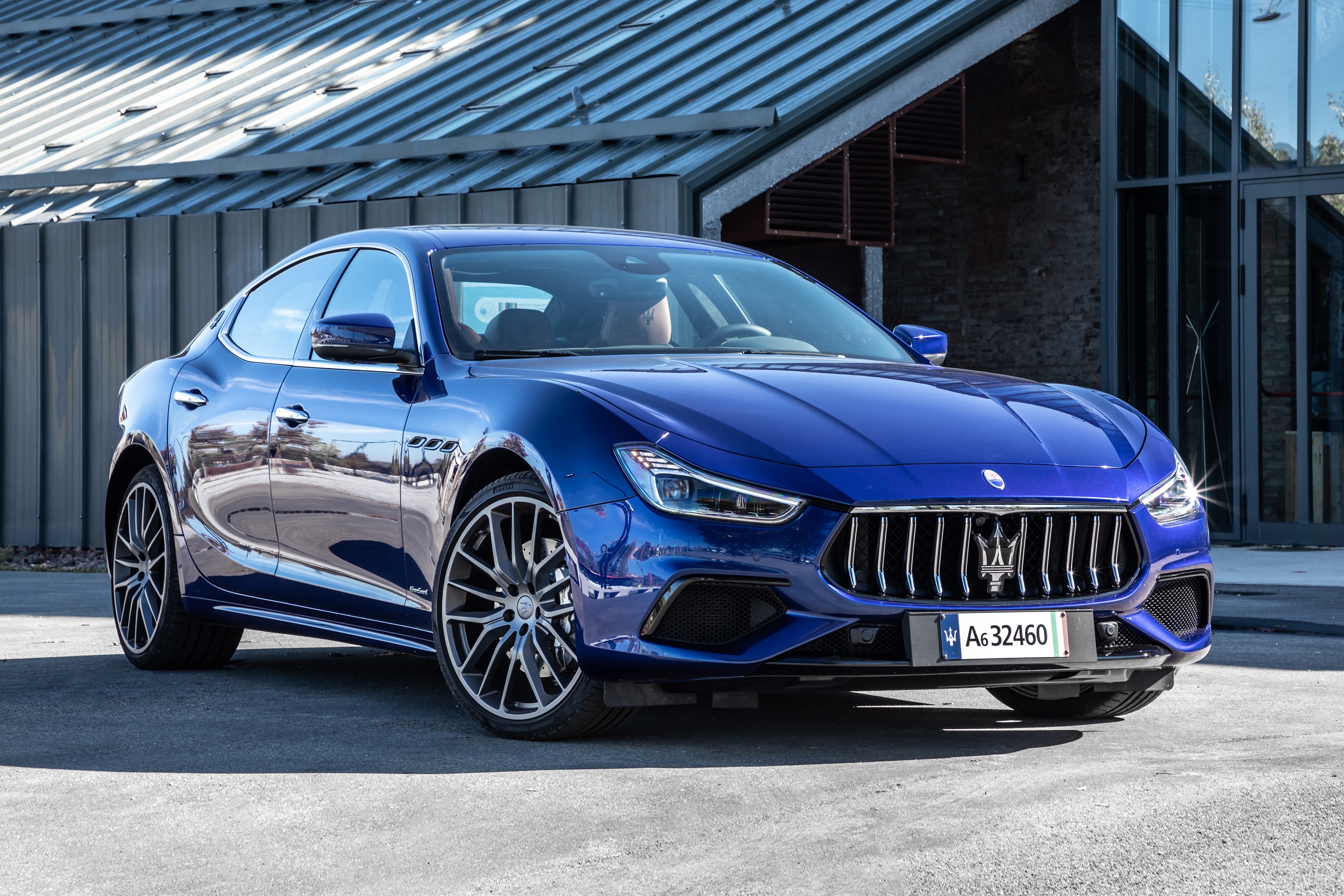 Xe hybrid dau tien cua Maserati co gia gan 6 ty dong tai Viet Nam hinh anh