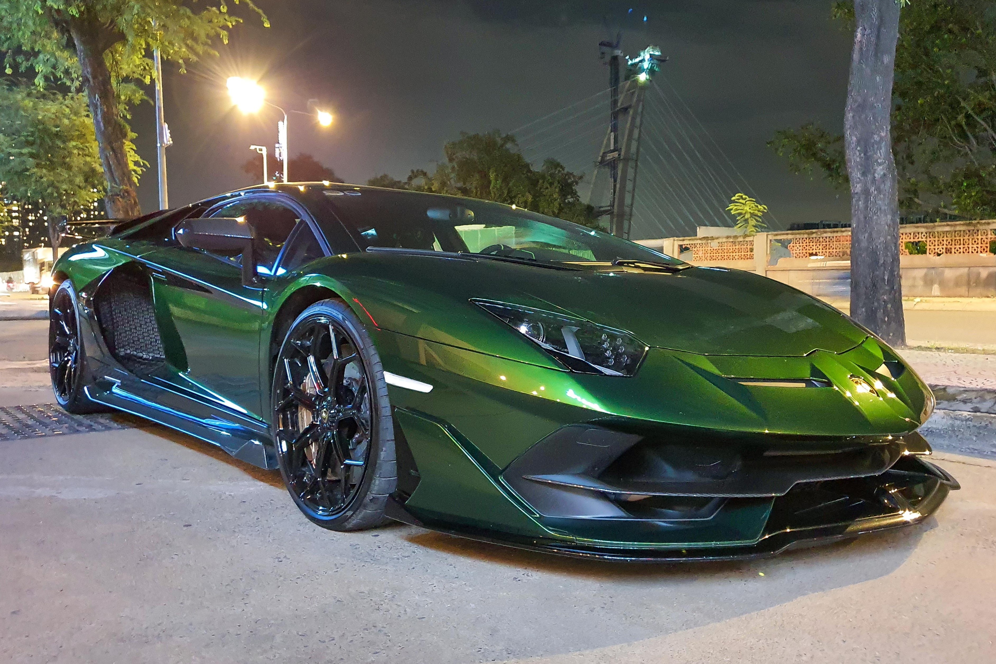 Chi tiet Lamborghini Aventador SVJ so huu mau son la tai Viet Nam hinh anh