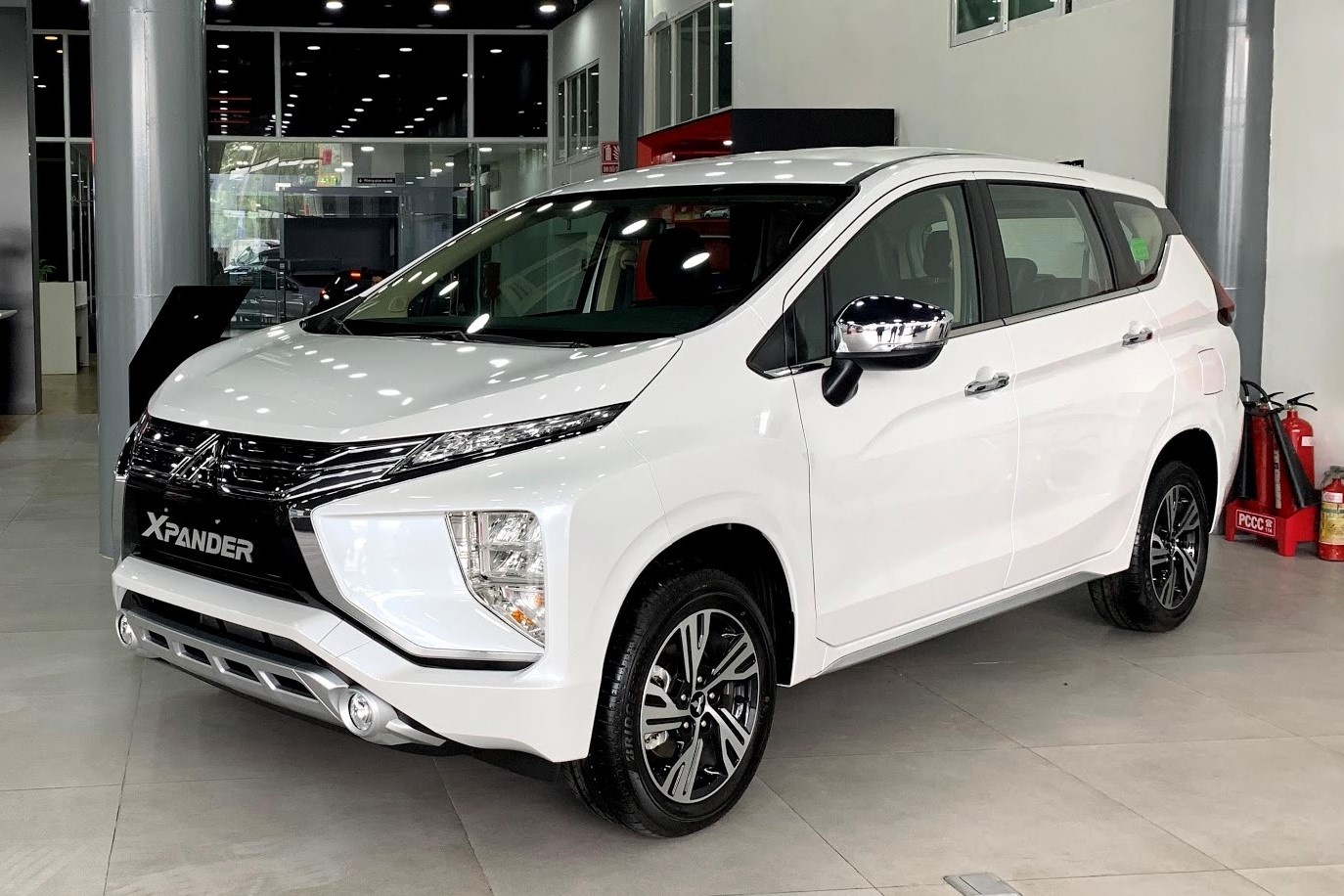 Lan dau mua oto can luu y dieu gi? hinh anh