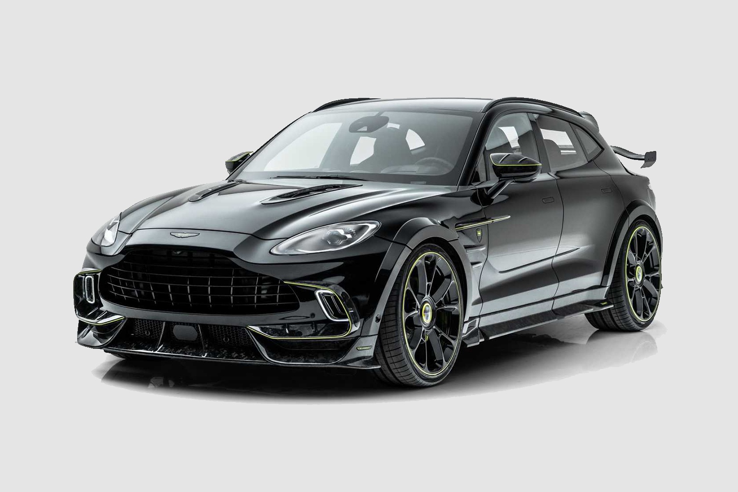 Aston Martin DBX goc canh hon voi goi do tu Mansory hinh anh