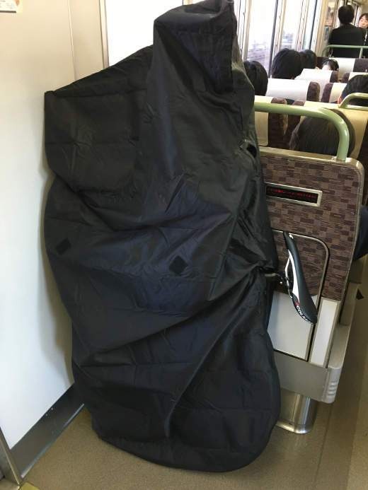 mang xe đạp lên tàu điện công cộng ảnh 8 mang xe dap len tau dien cong cong anh 8