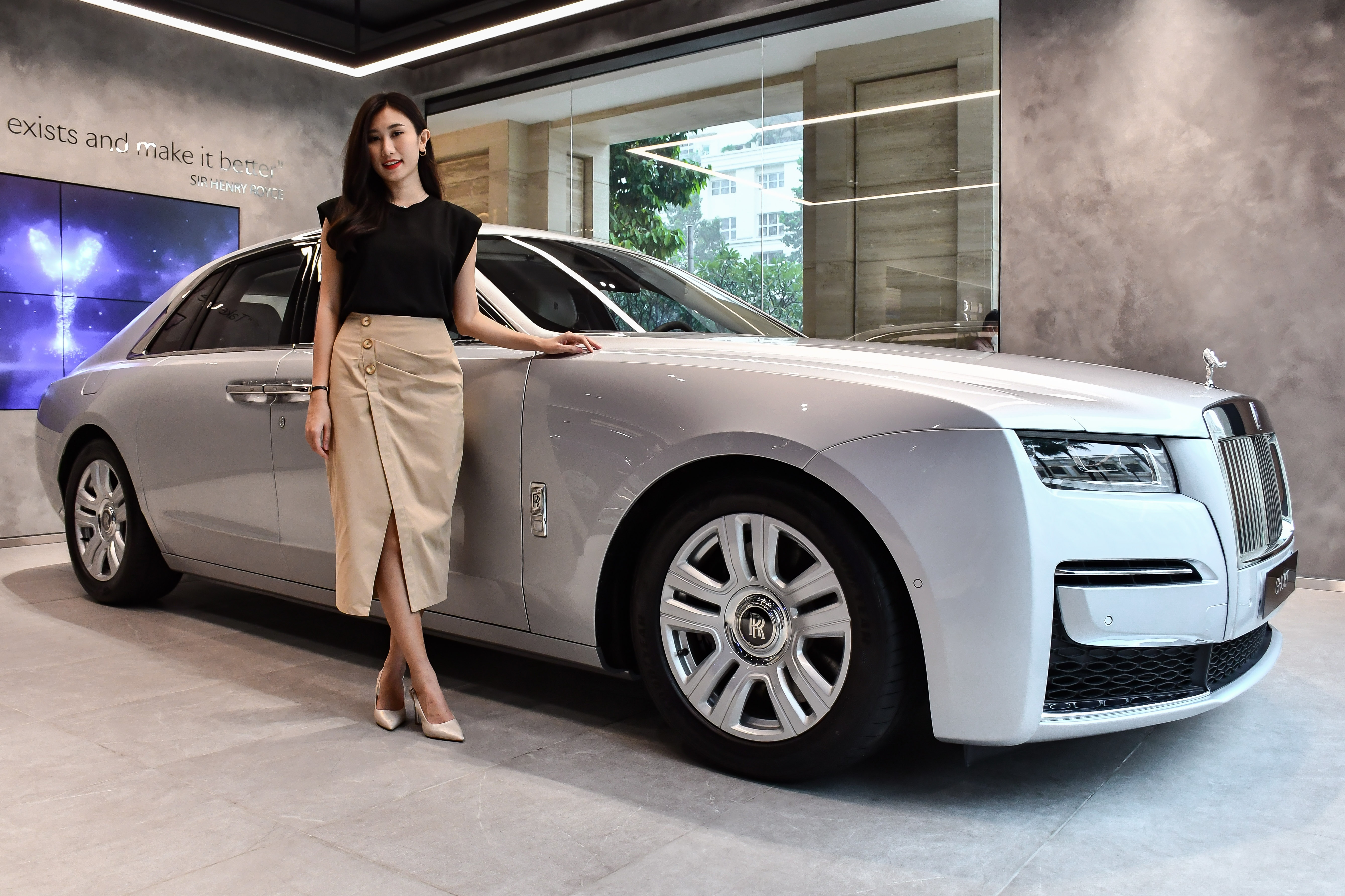 Rolls-Royce Ghost va Cullinan bat ngo giam gia tai My hinh anh