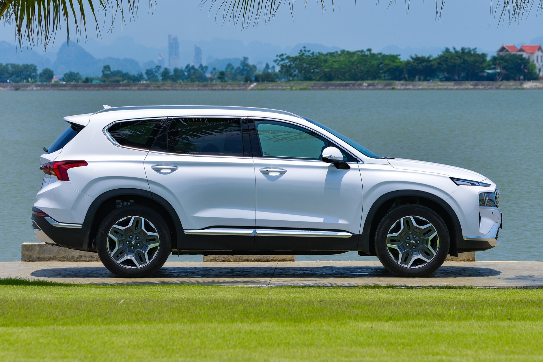 SUV 7 chỗ tầm 1, 3 tỷ đồng ảnh 15 SUV 7 cho tam 1, 3 ty dong anh 15