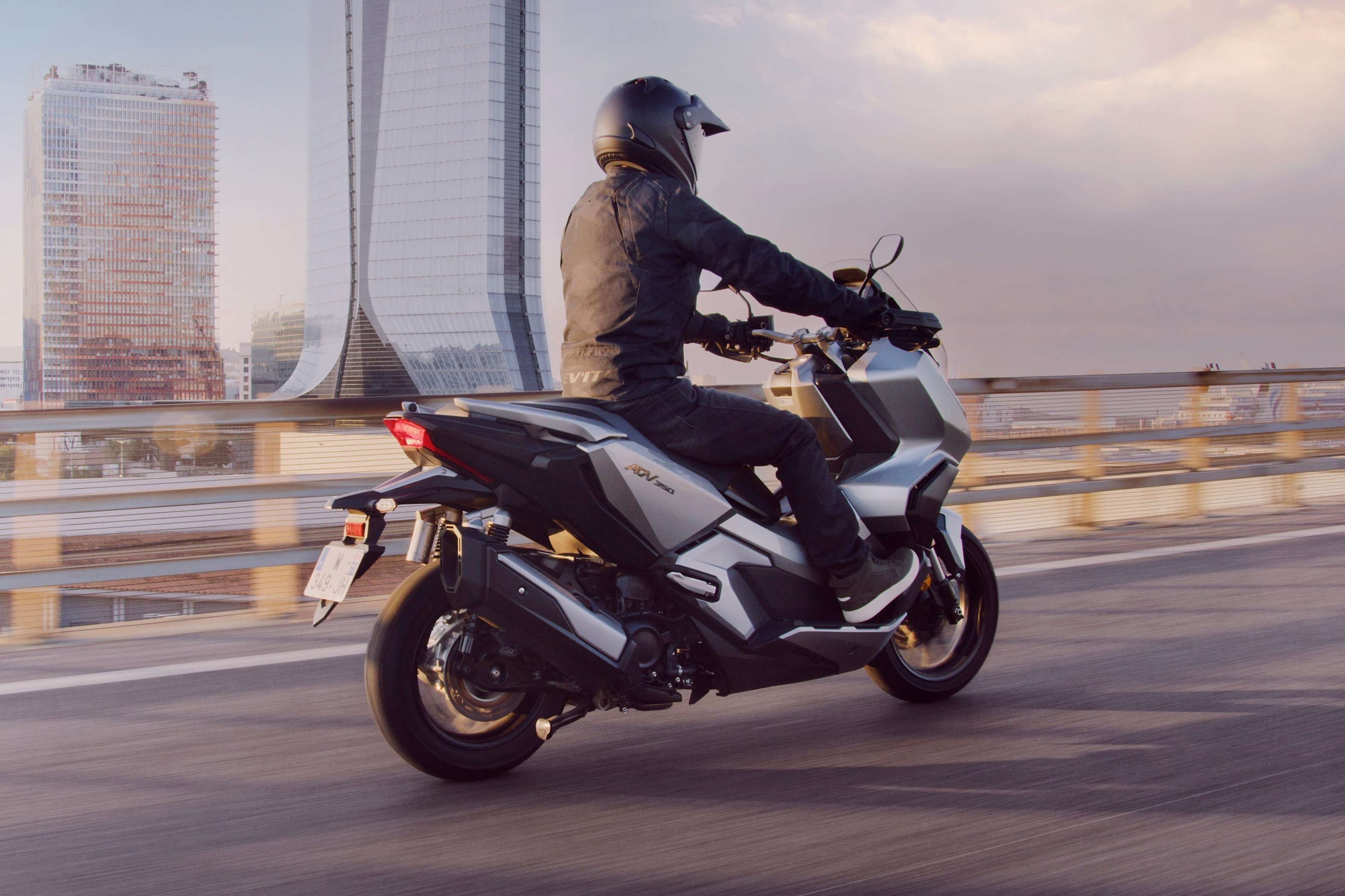 Honda ADV 350 ảnh 8 Honda ADV 350 anh 8