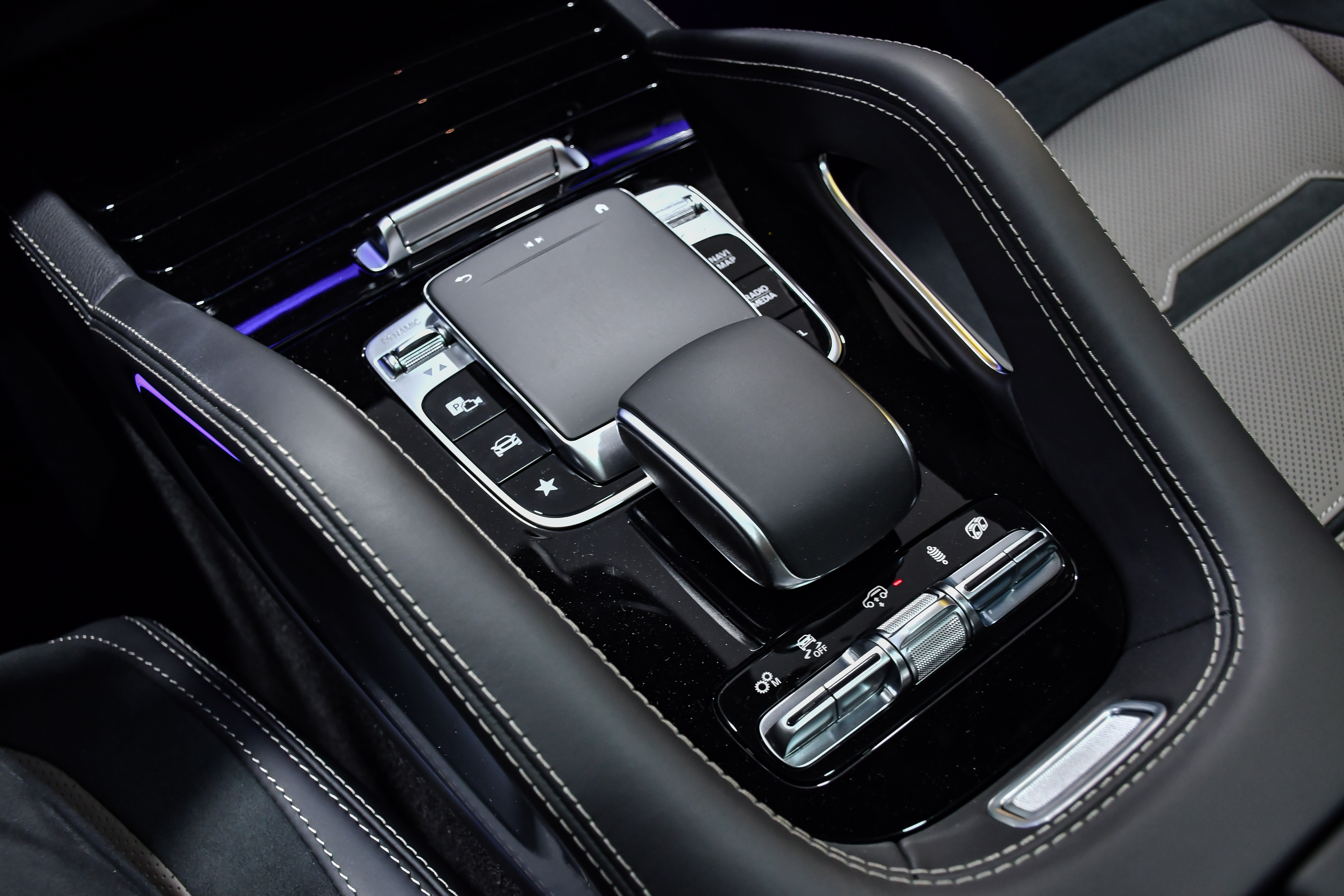 Mercedes-AMG GLE 53 Coupe ảnh 19 Mercedes-AMG GLE 53 Coupe anh 19