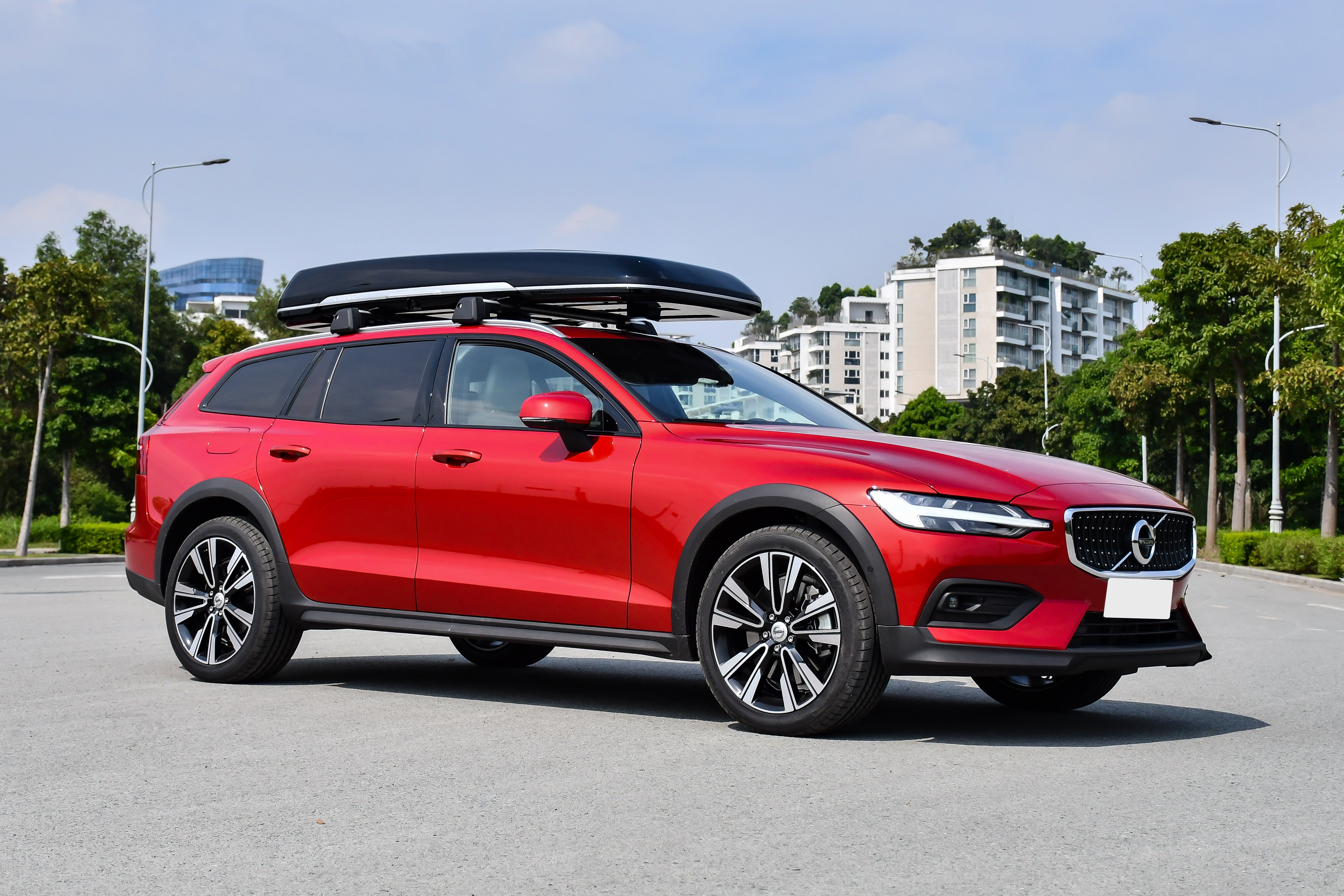 Cam lai Volvo V60 Cross Country - xe sang thuc dung kieu chau Au hinh anh