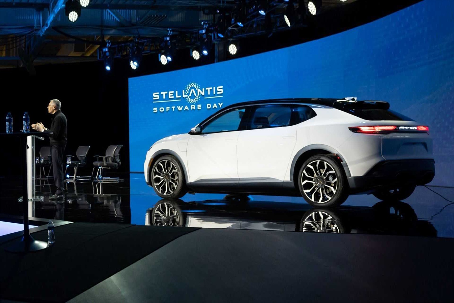 Trien lam CES 2022 thay doi ra sao sau mot nam gian doan hinh anh