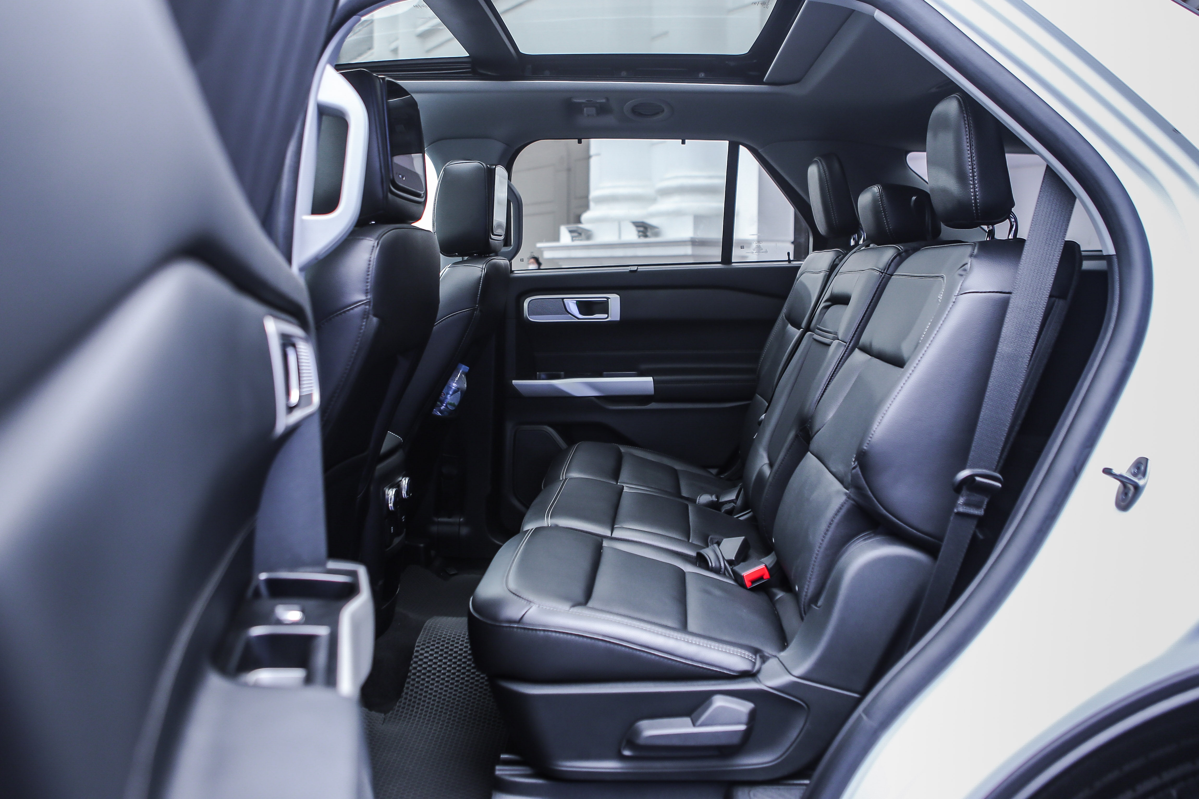 Ford Explorer 2022 gia 2, 366 ty anh 19