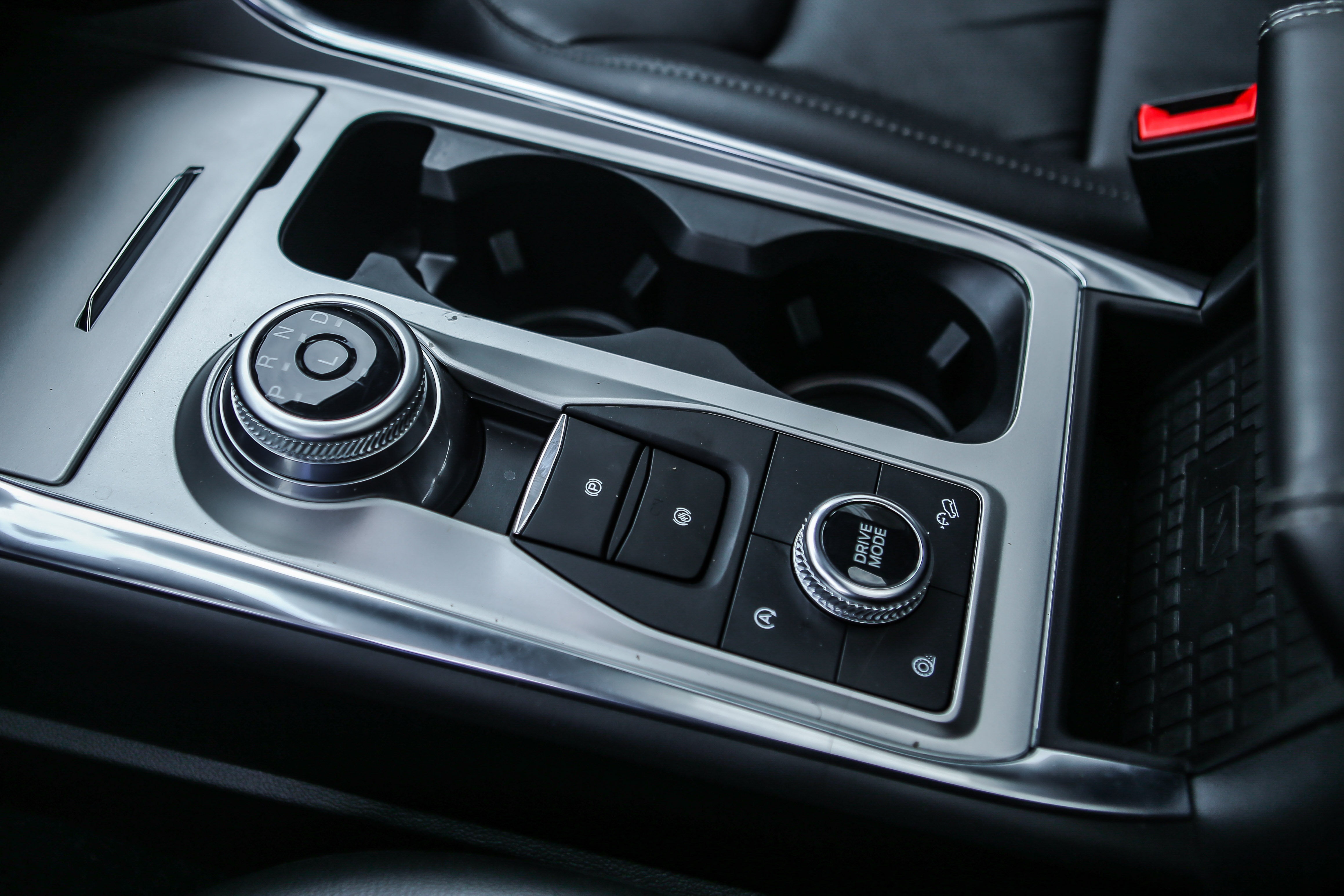 Ford Explorer 2022 gia 2, 366 ty anh 15