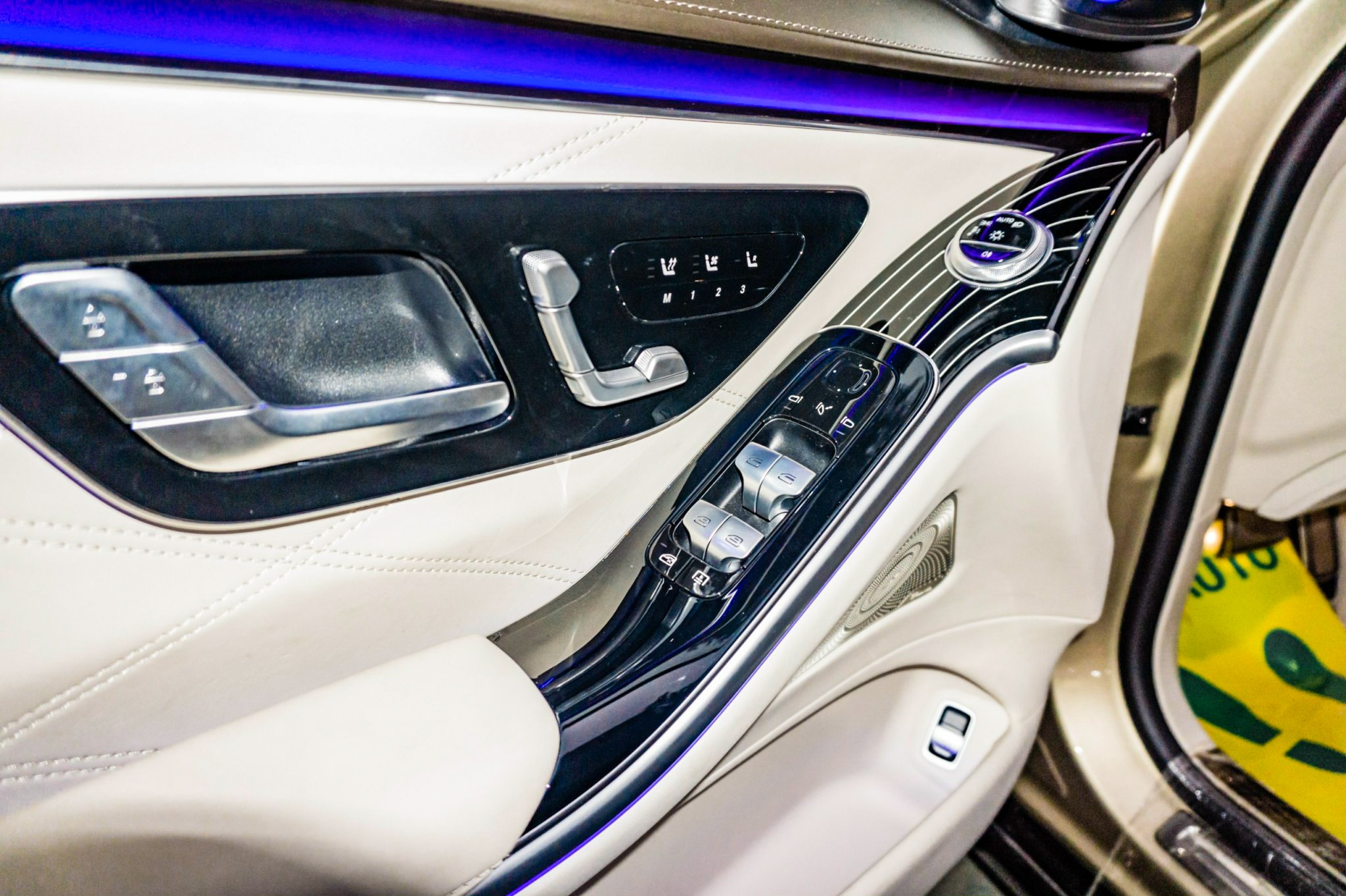 Mercedes-Maybach S 680 ảnh 15 Mercedes-Maybach S 680 anh 15