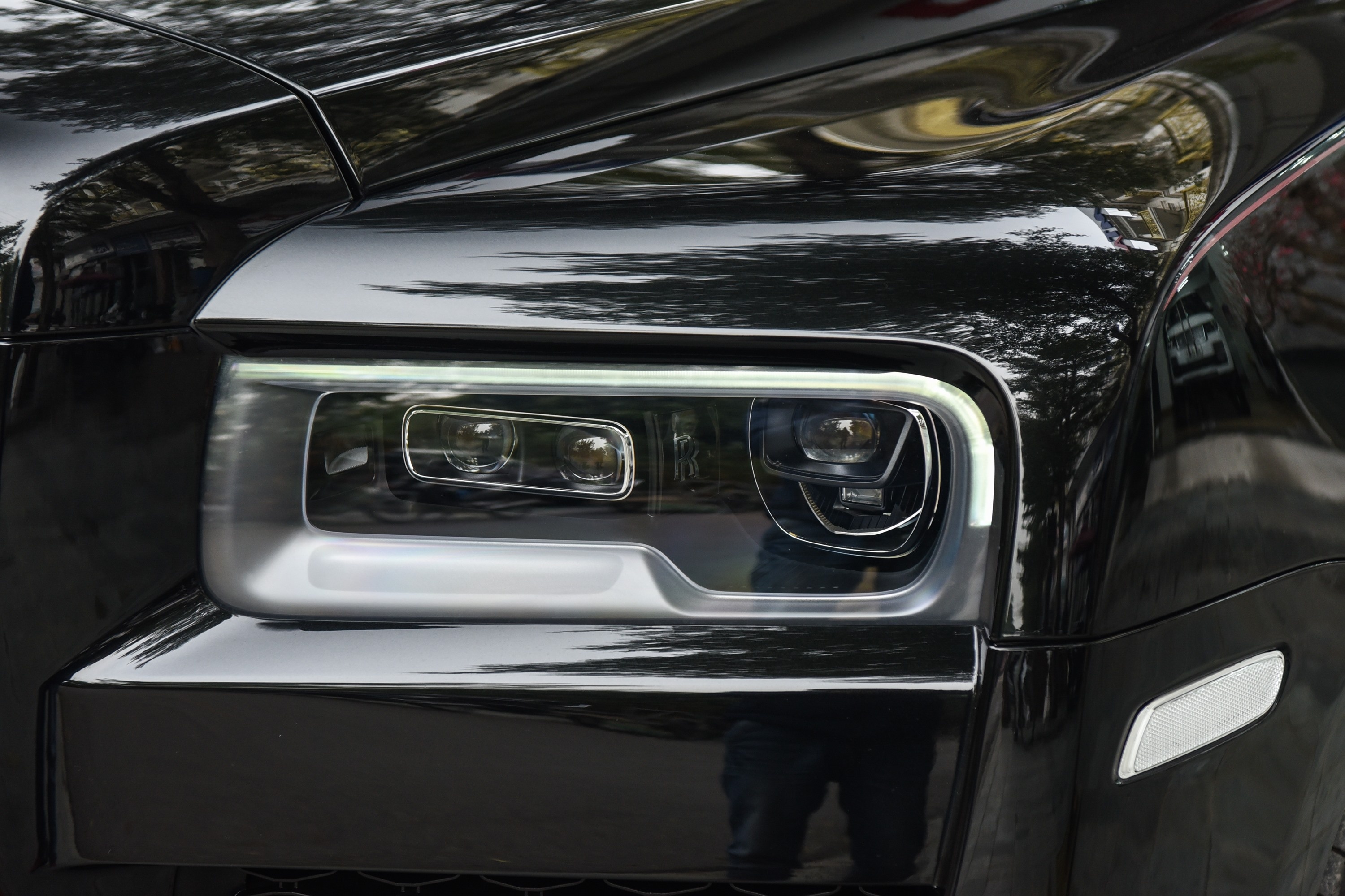 Rolls-Royce Cullinan Black Badge ảnh 6 Rolls-Royce Cullinan Black Badge anh 6