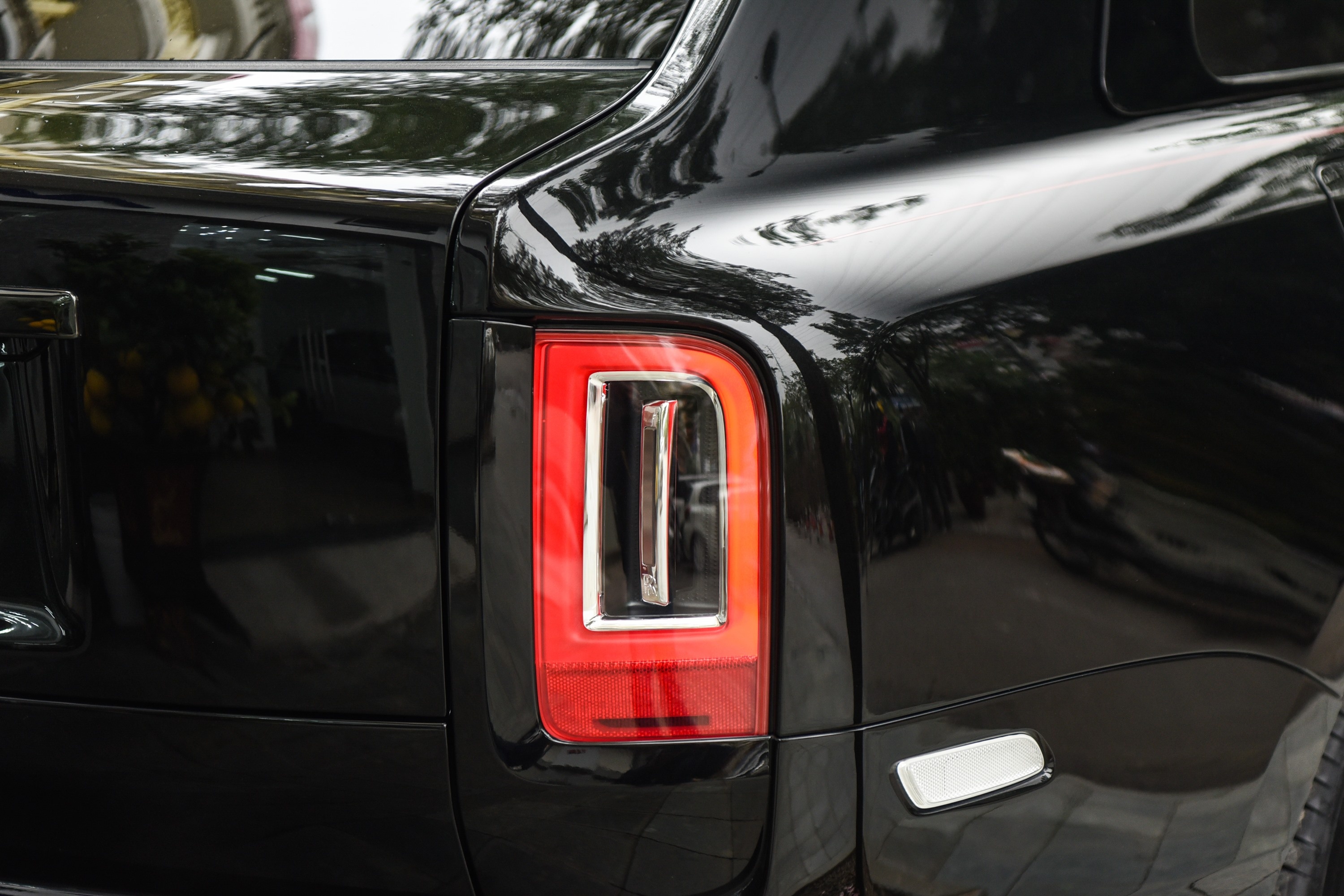 Rolls-Royce Cullinan Black Badge ảnh 9 Rolls-Royce Cullinan Black Badge anh 9