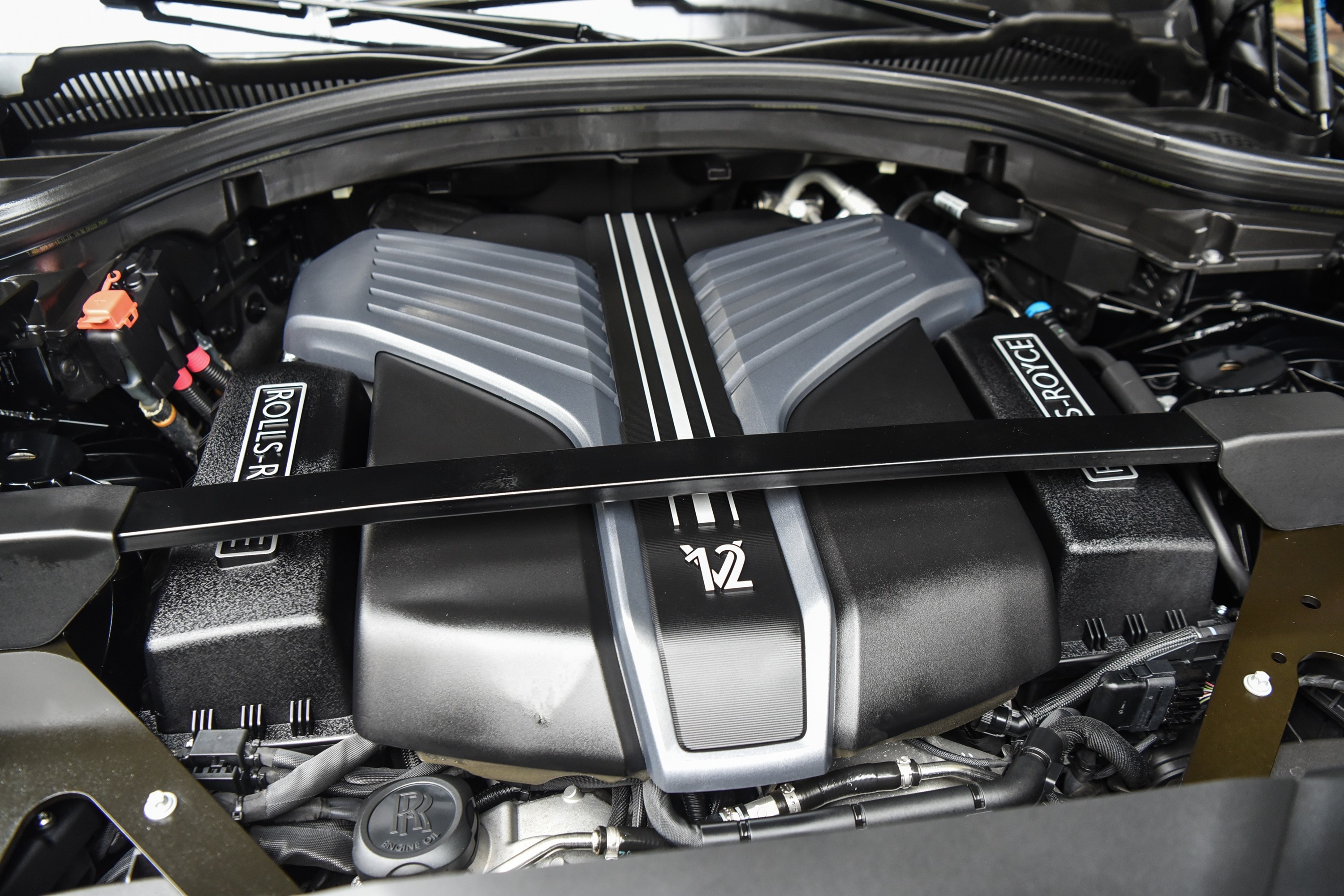 Rolls-Royce Cullinan Black Badge ảnh 22 Rolls-Royce Cullinan Black Badge anh 22