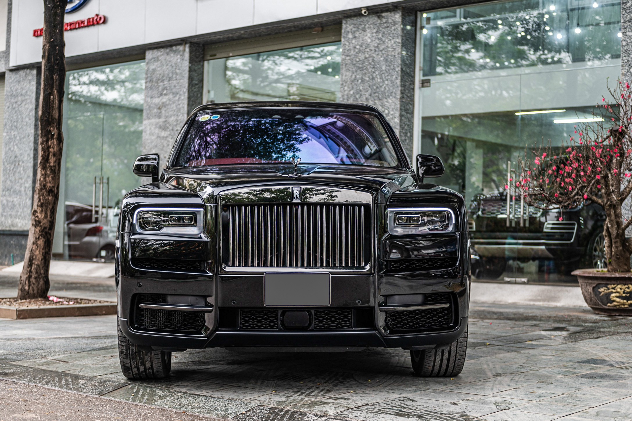 Rolls-Royce Cullinan Black Badge ảnh 4 Rolls-Royce Cullinan Black Badge anh 4