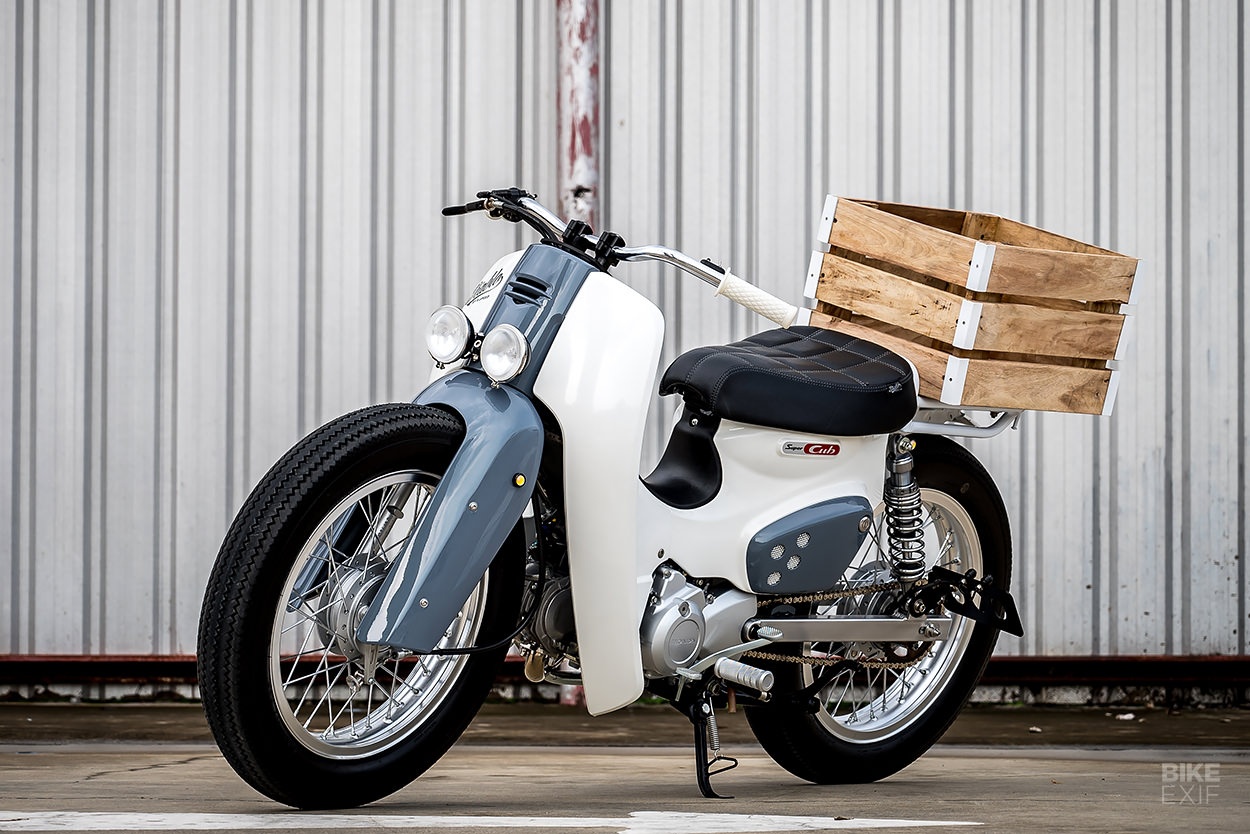 Honda Super Cub anh 1