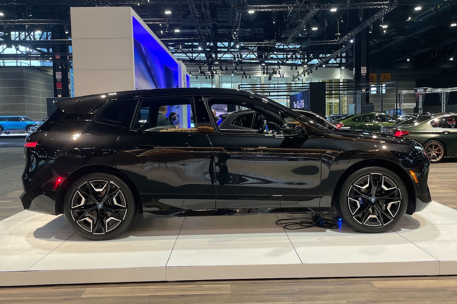 SUV điện hiệu năng cao ảnh 5 SUV dien hieu nang cao anh 5