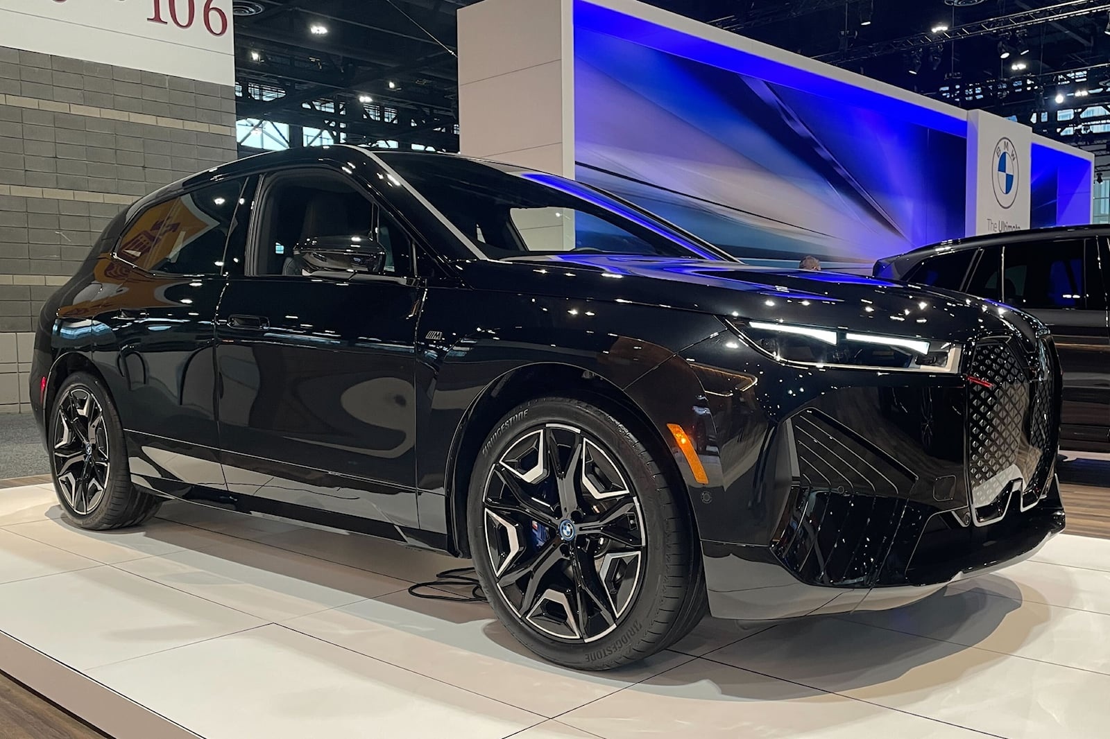 SUV điện hiệu năng cao ảnh 1 SUV dien hieu nang cao anh 1