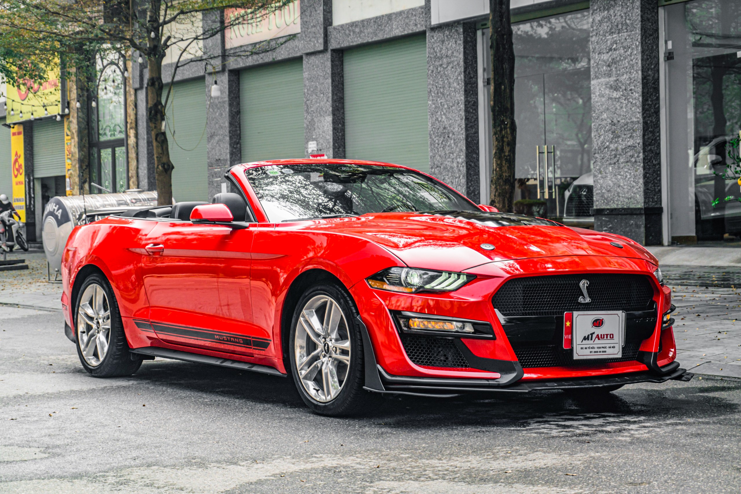 Ford Mustang mui tran anh 1