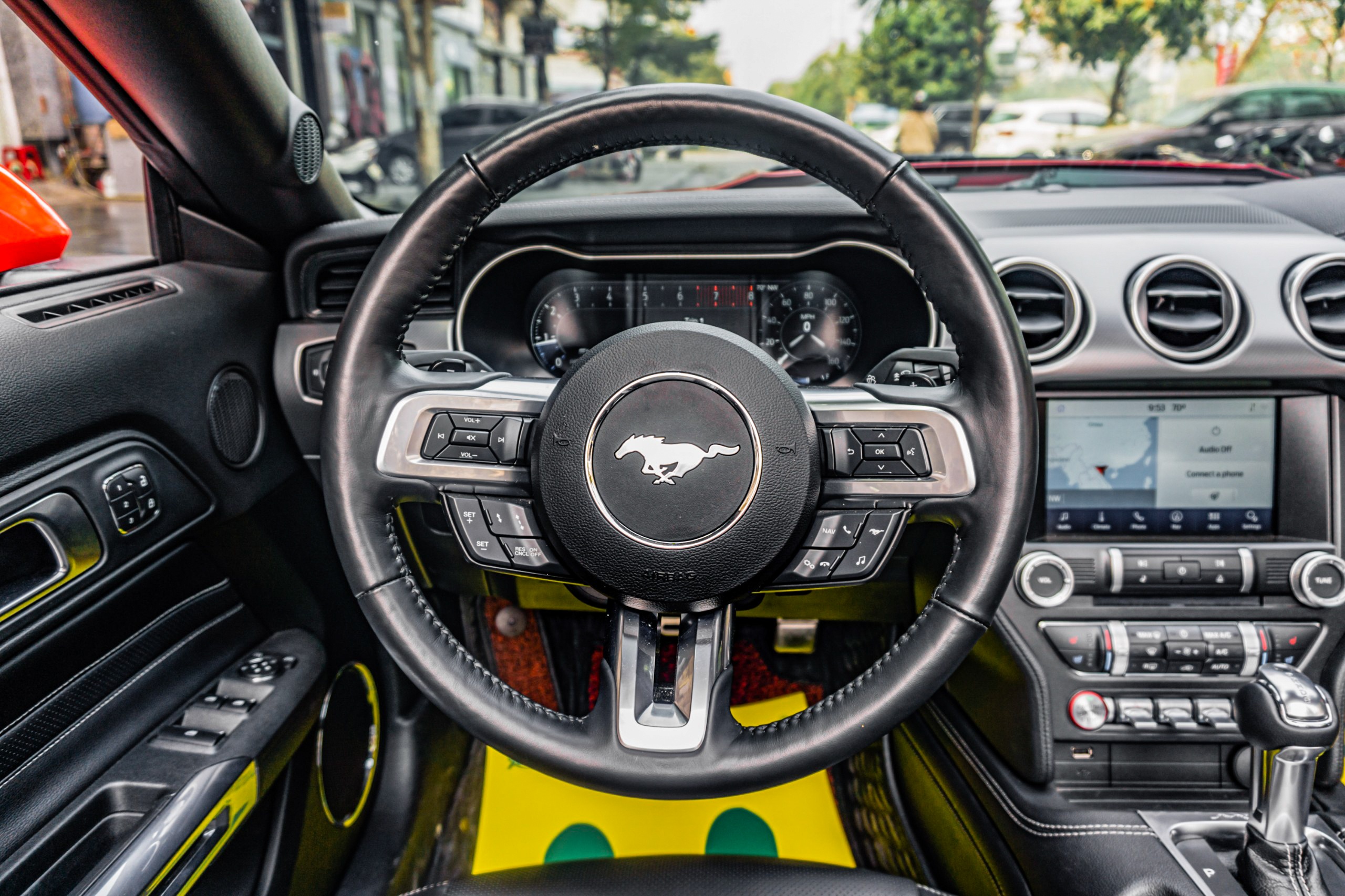 Ford Mustang mui trần ảnh 17 Ford Mustang mui tran anh 17