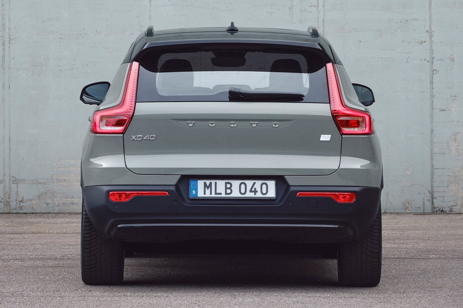 Volvo XC40 Recharge anh 9