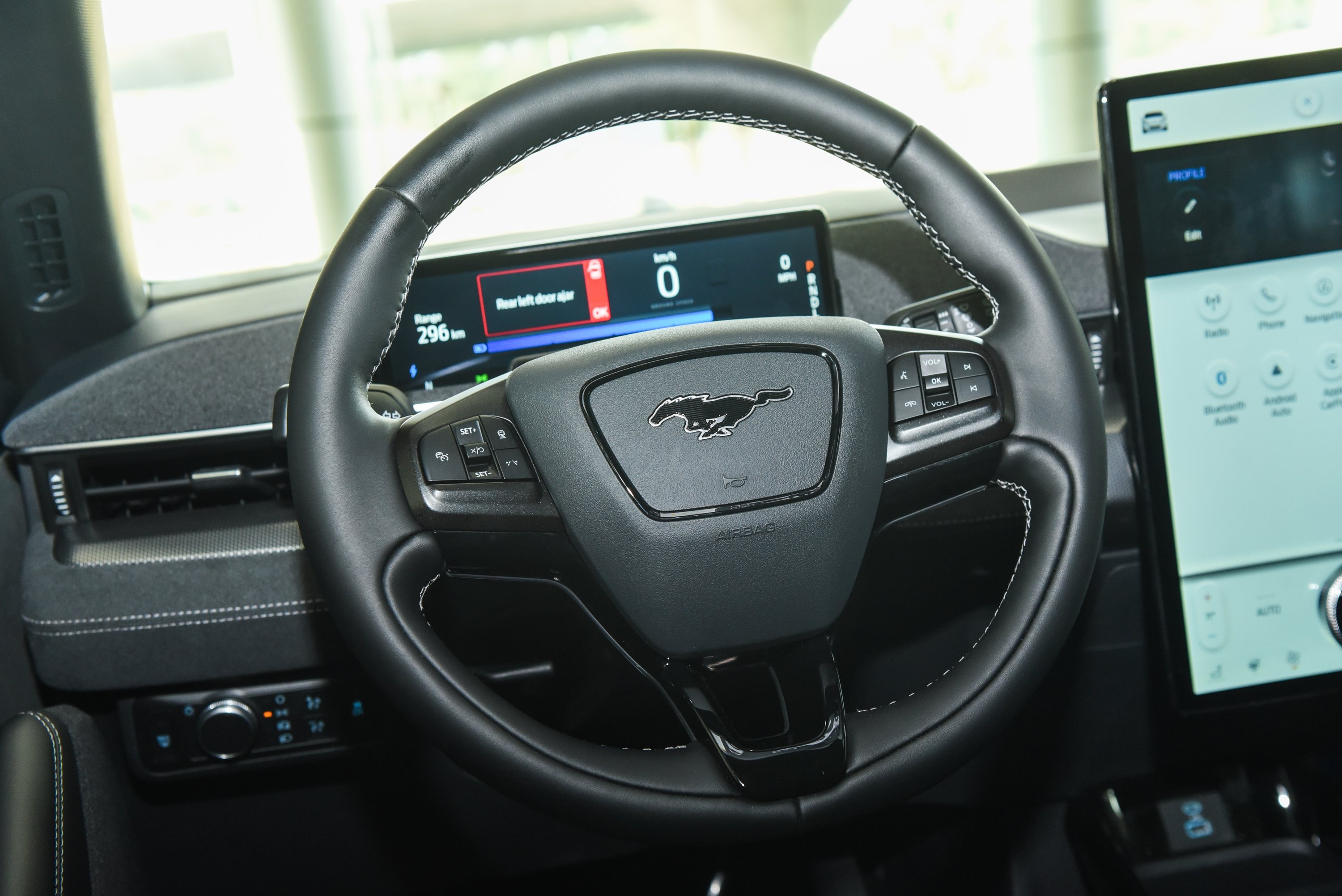 SUV dien Ford Mustang Mach E anh 15