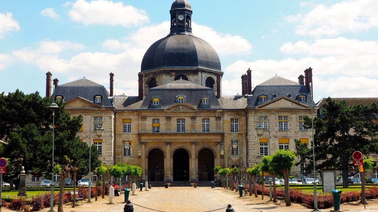 tour di bo o paris anh 3