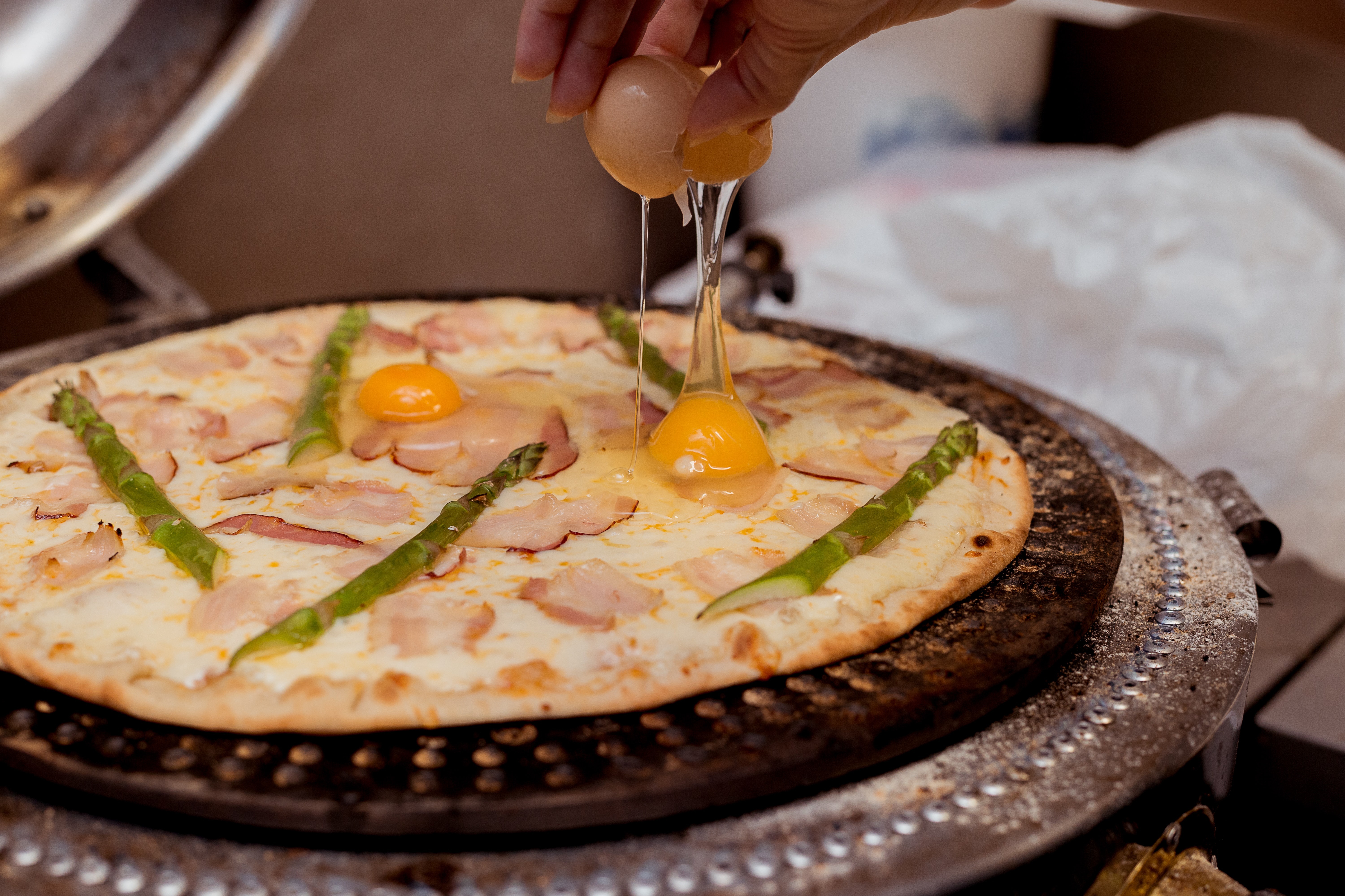 che bien pizza dong lanh anh 2