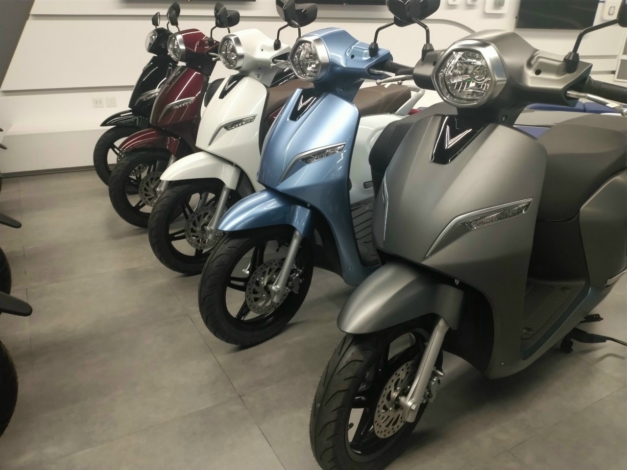 mua xe dien vinfast bi doi gia anh 1