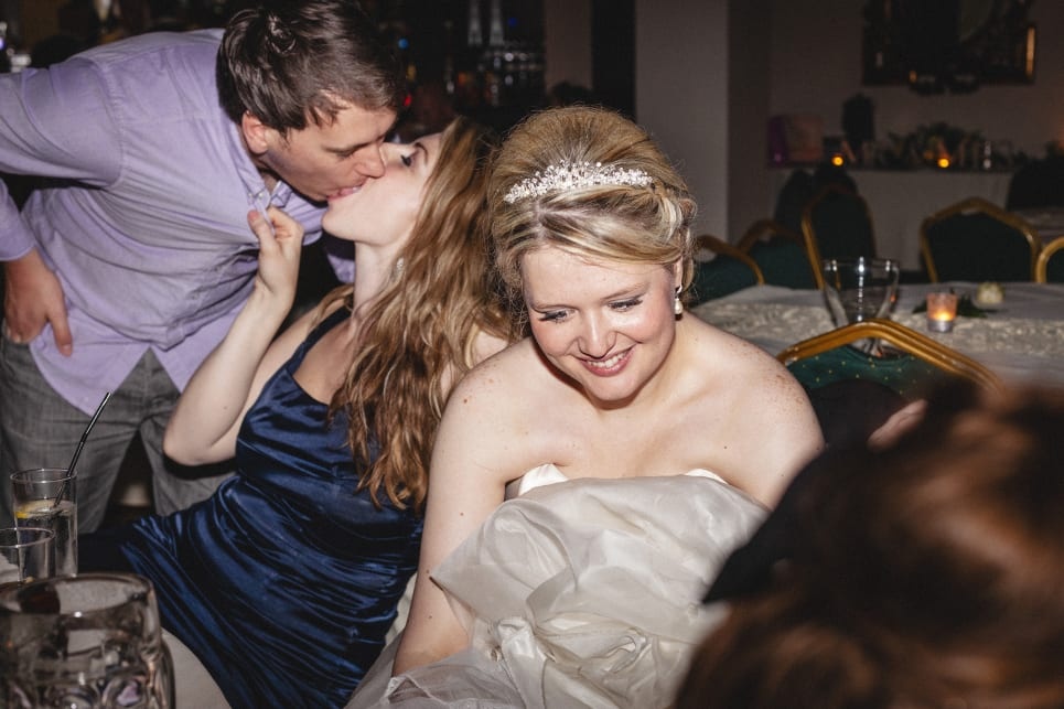 dam cuoi say xin nuoc Anh anh 7