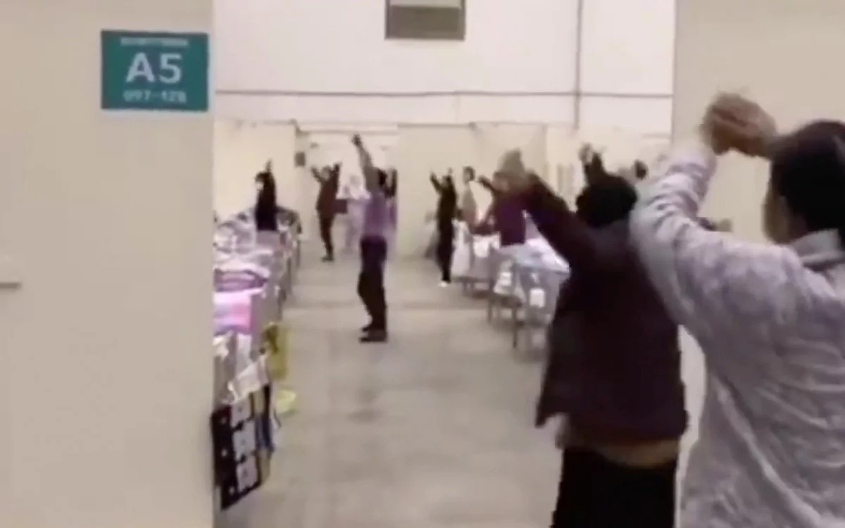 Benh nhan Trung Quoc nhun nhay, lac quan giua tam dich corona am dam hinh anh