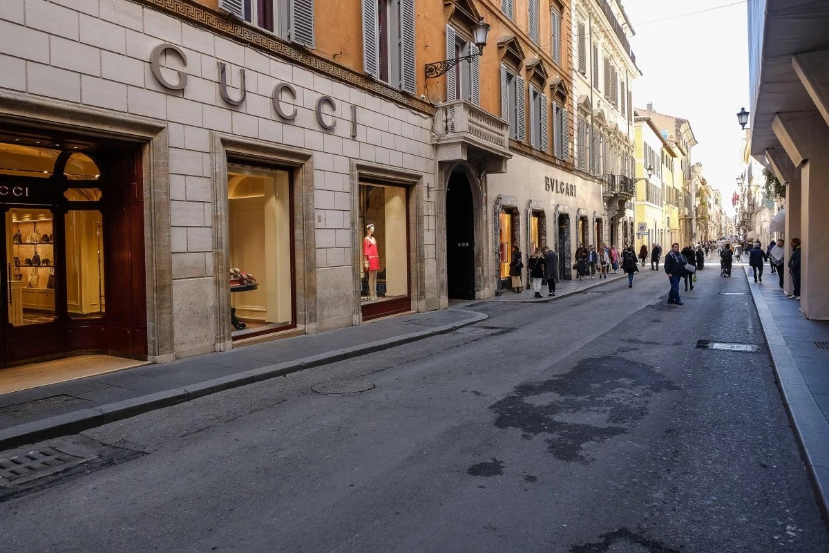 người Trung Quốc bị kỳ thi ở Italy ảnh 2 nguoi Trung Quoc bi ky thi o Italy anh 2