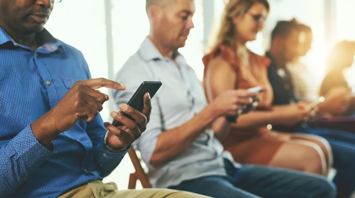 tranh khung hoang tinh than mua dich anh 2