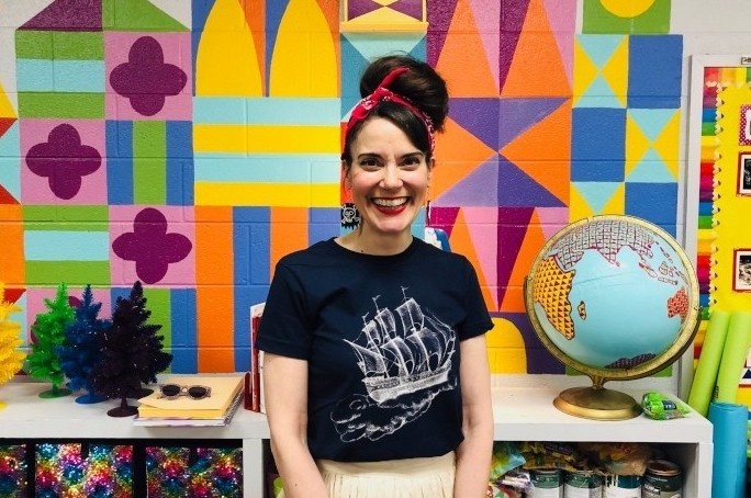 Co giao my thuat day truc tuyen thu hut hang nghin nguoi xem hinh anh