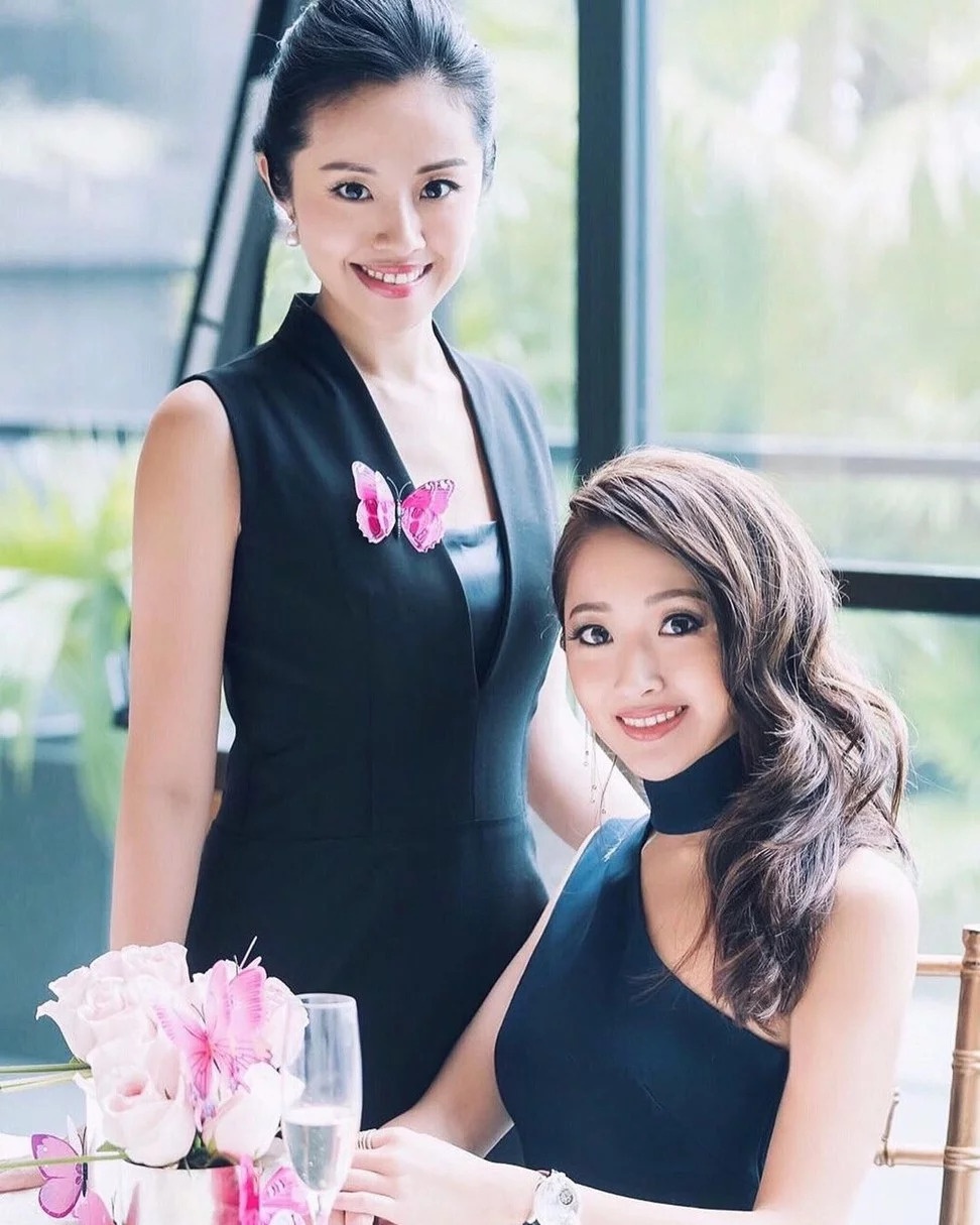 cặp chị em hong kong đưa trang sức gia đình lên tầm quốc tế ảnh 1 cap chi em hong kong dua trang suc gia dinh len tam quoc te anh 1