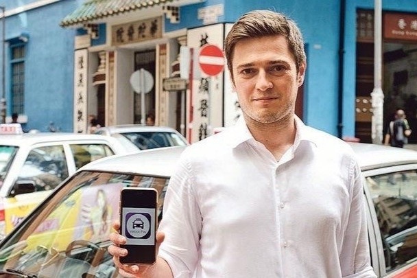 Nhung hoat dong quyen gop chong dich cua cac tap doan lon hinh anh