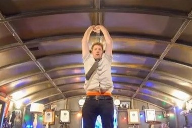 Vlogger xay dung ham tru an du tien nghi de chong dai dich hinh anh