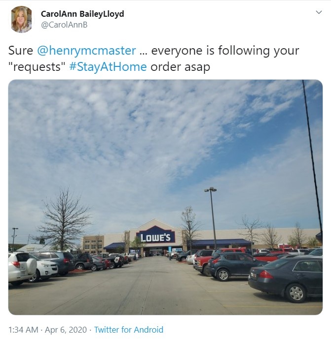 My tu tap mo tiec,  toi nha tho bat chap lenh cach ly xa hoi anh 4