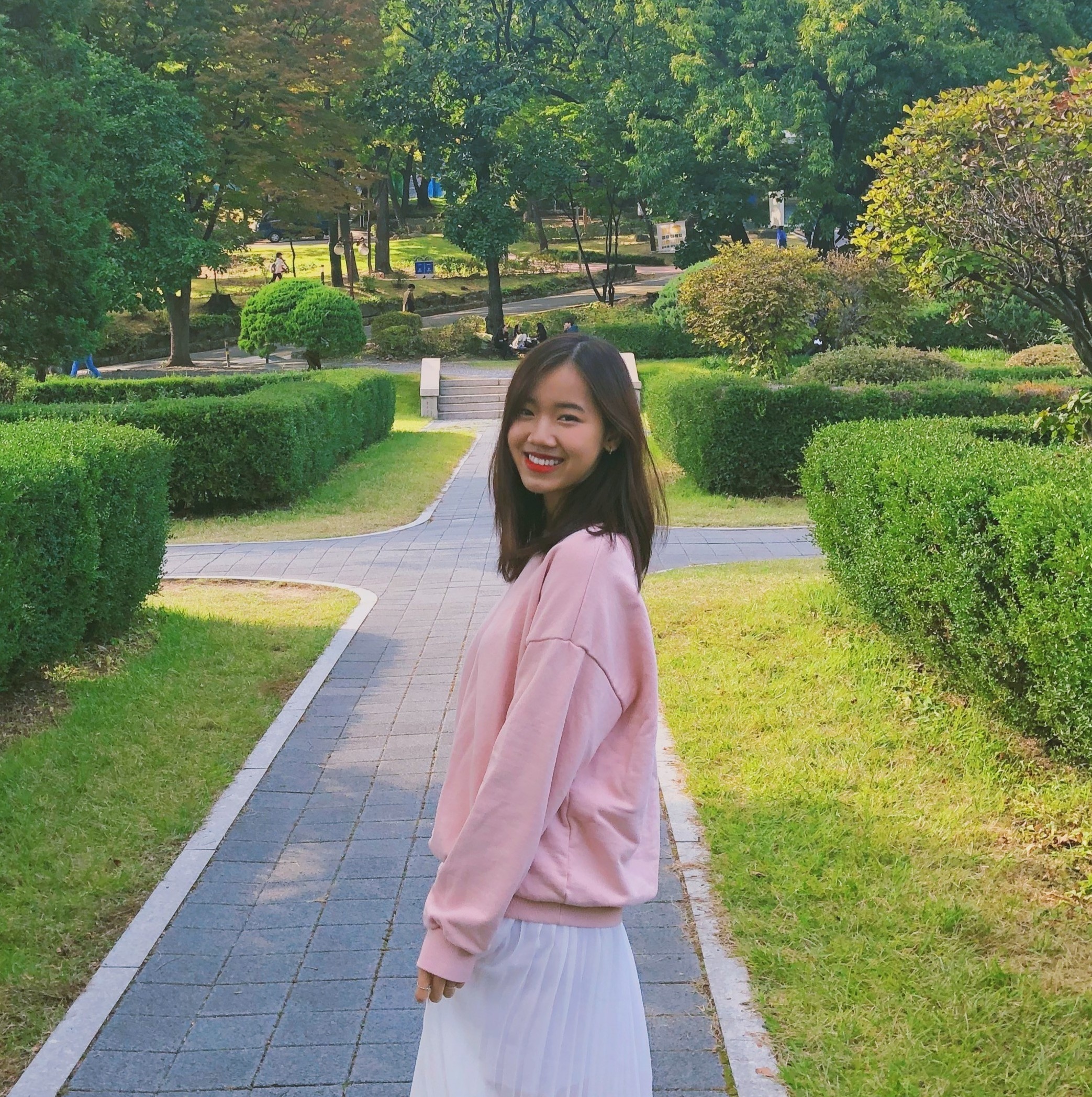 người làm việc cùng Lisa (Black Pink) ảnh 1 nguoi lam viec cung Lisa (Black Pink) anh 1