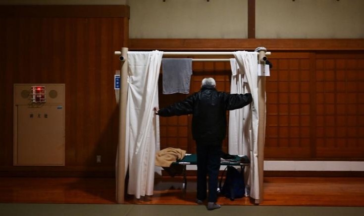 mat toi cua dan lao dong thu nhap thap Nhat Ban anh 4