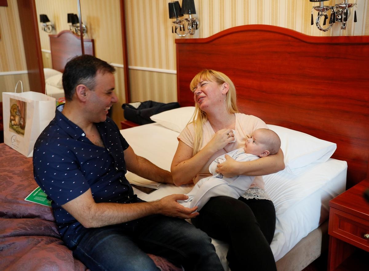 con trai duoc de thue anh 3