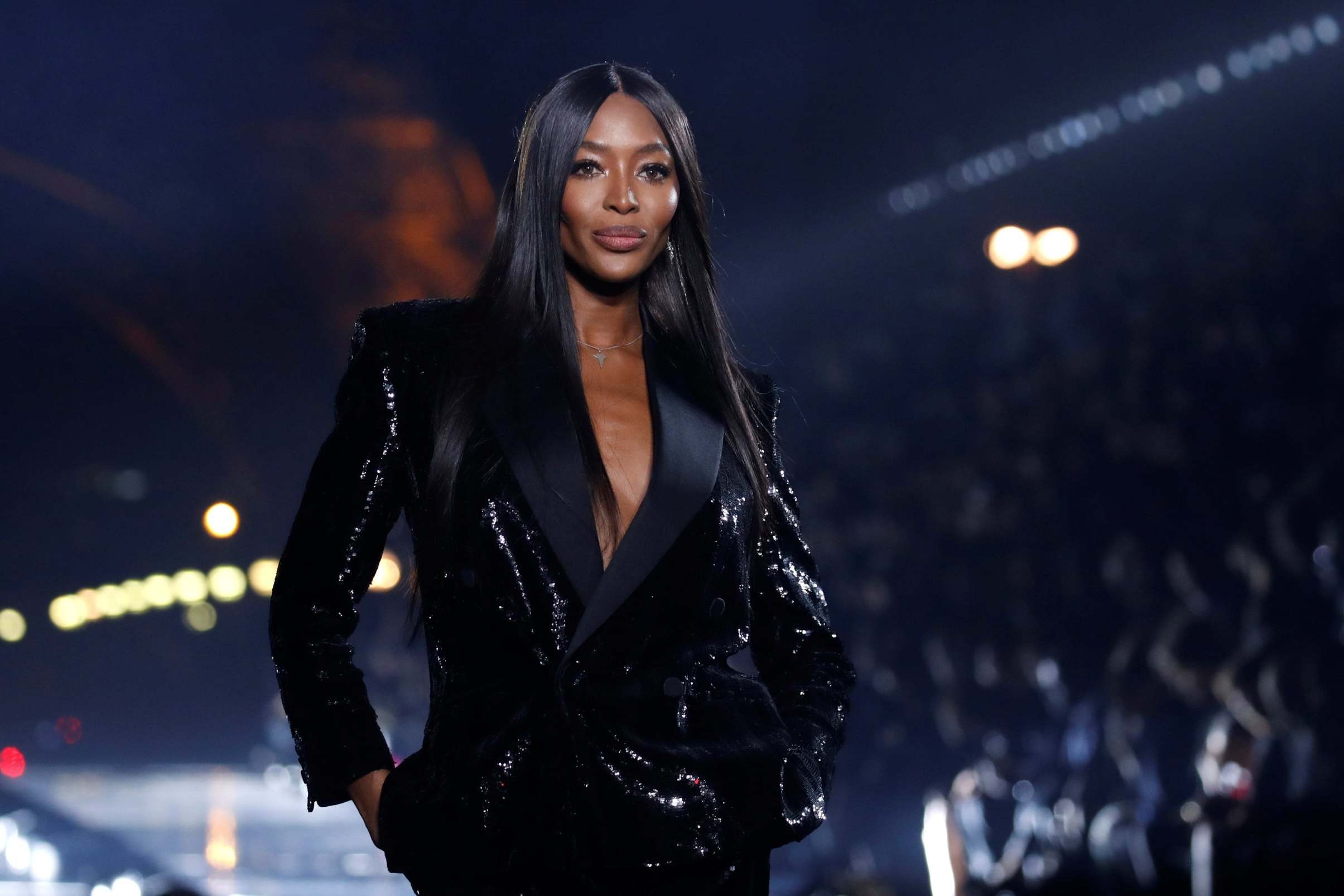 naomi campbell bị phân biệt chủng tộc ảnh 4 naomi campbell bi phan biet chung toc anh 4