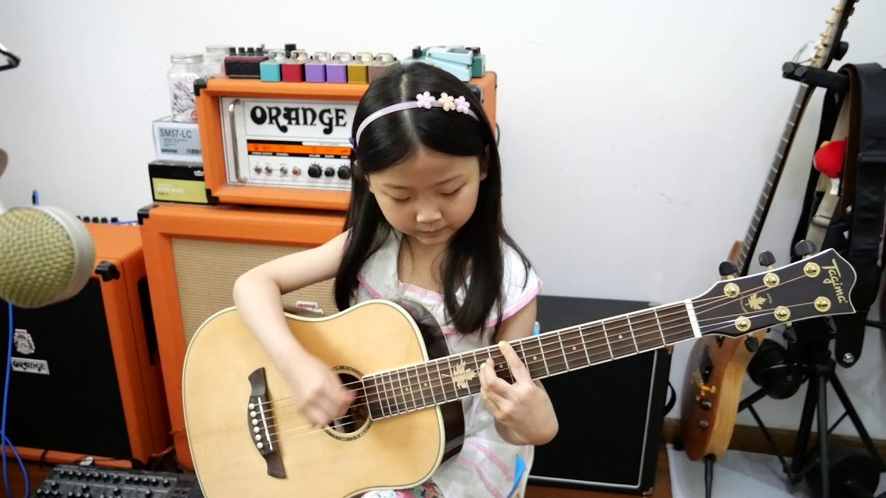 thần đồng guitar nhí ảnh 1 than dong guitar nhi anh 1
