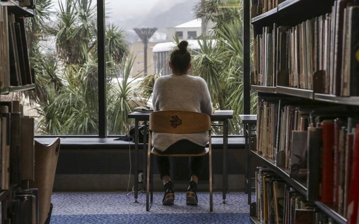 du học sinh Mỹ bị xua đuổi ảnh 1 du hoc sinh My bi xua duoi anh 1