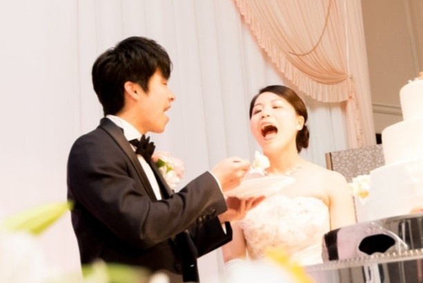 Cong ty Nhat mien phi tiec cuoi cho cac doi bi huy hop dong do pha san hinh anh