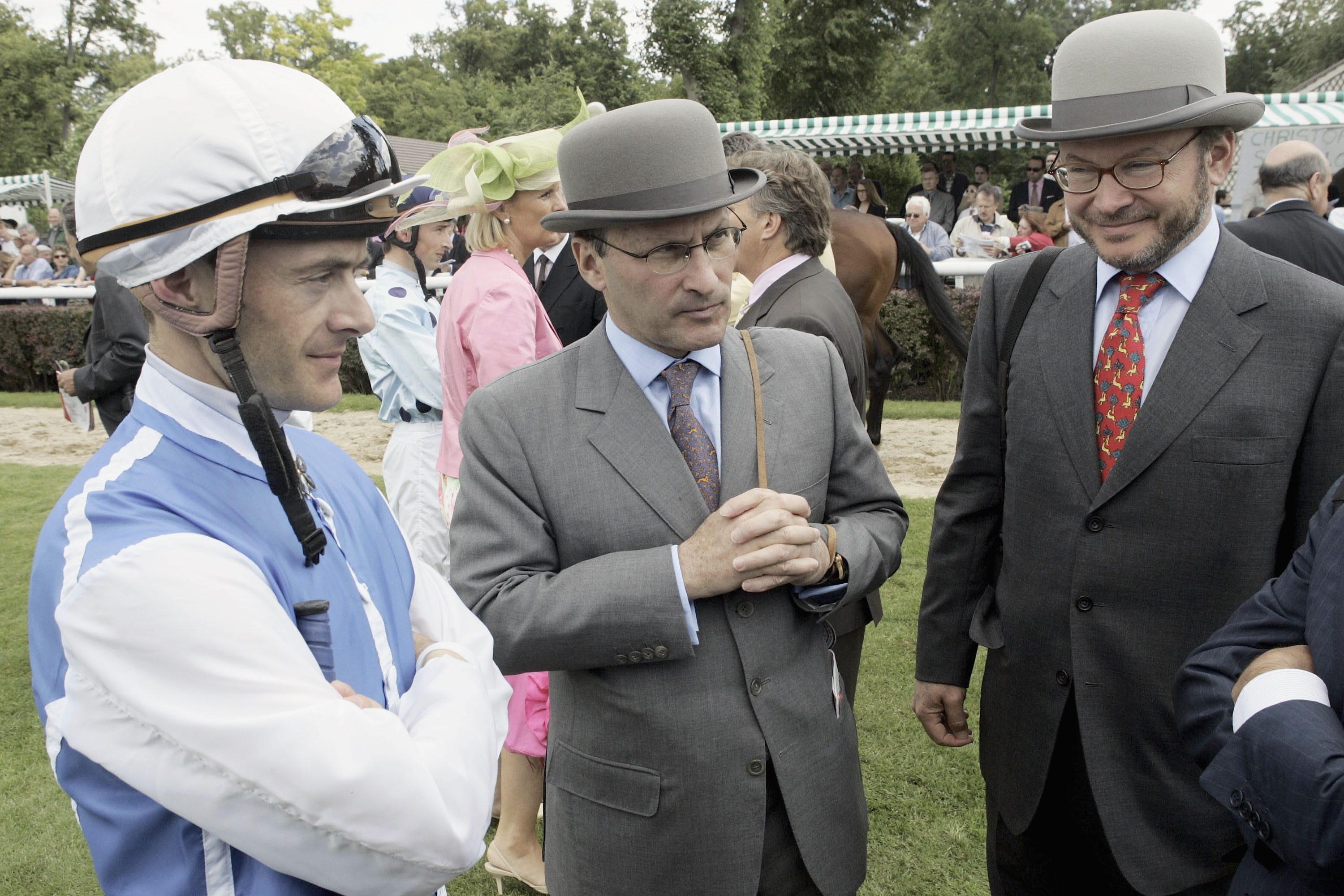 gia toc dung sau Chanel anh 3