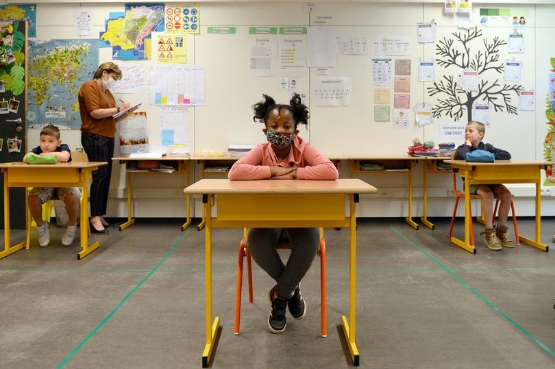 khoc vi hoc online anh 3