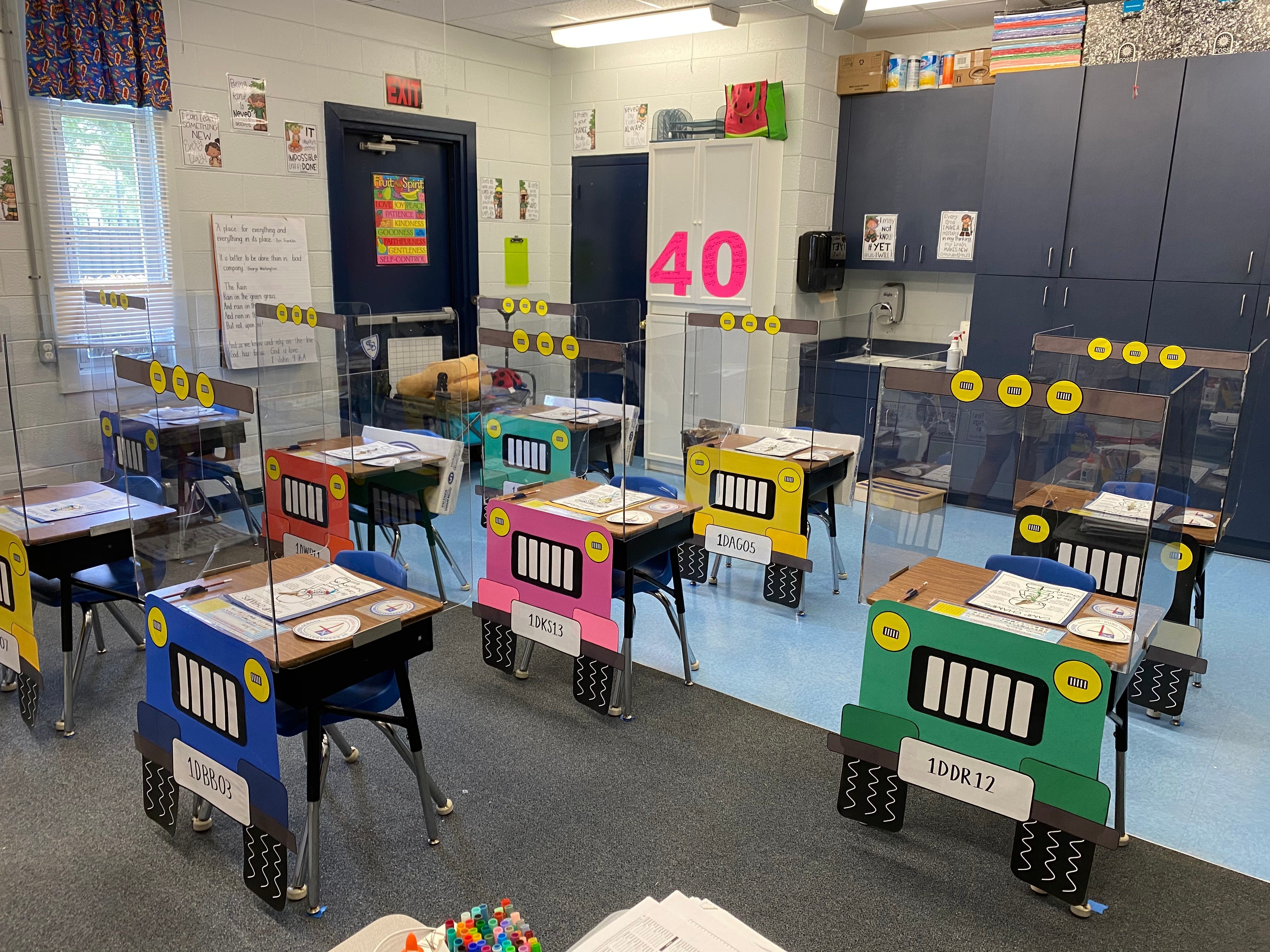 khai giang mua Covid-19 anh 1