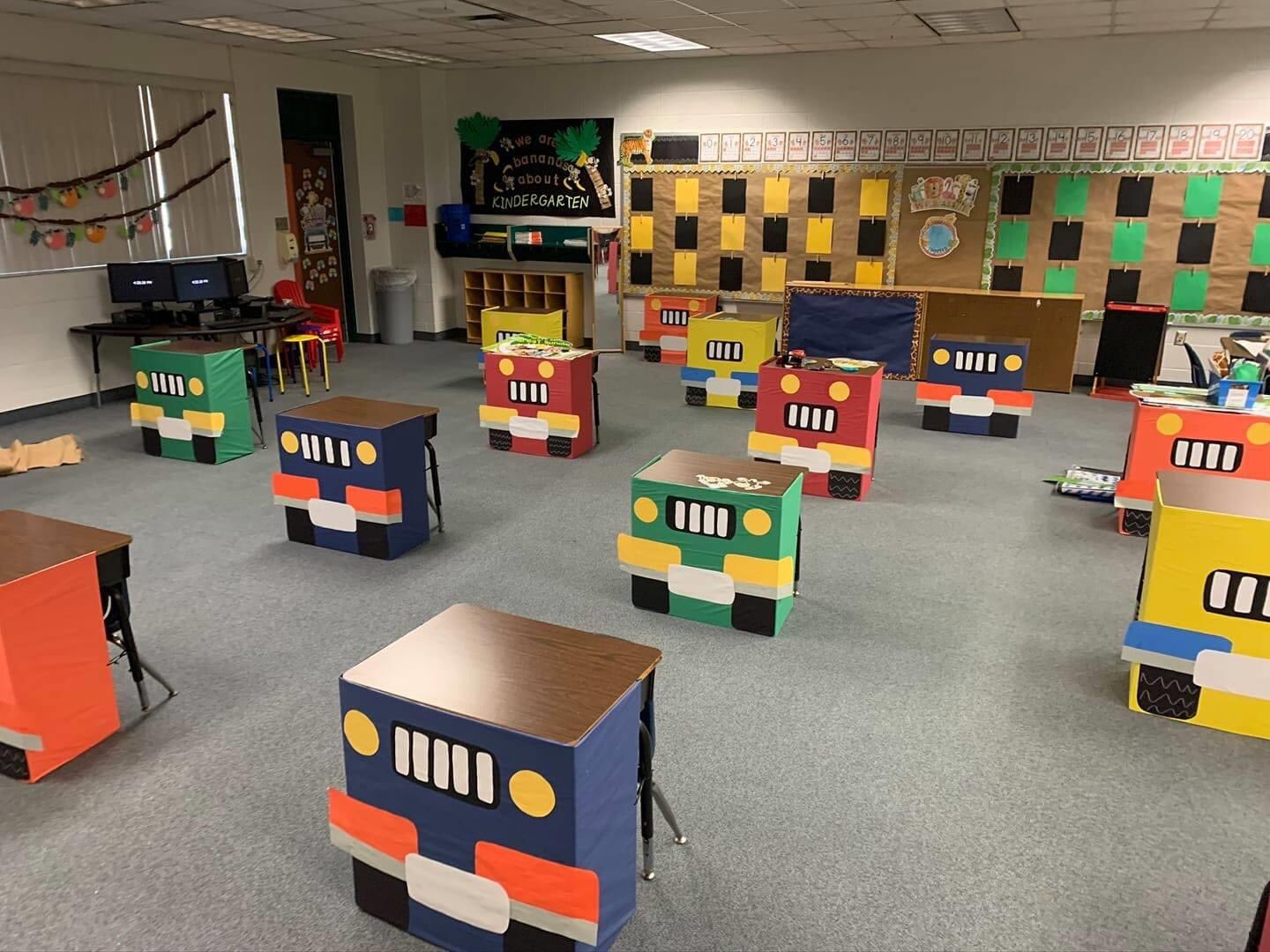 khai giang mua Covid-19 anh 2